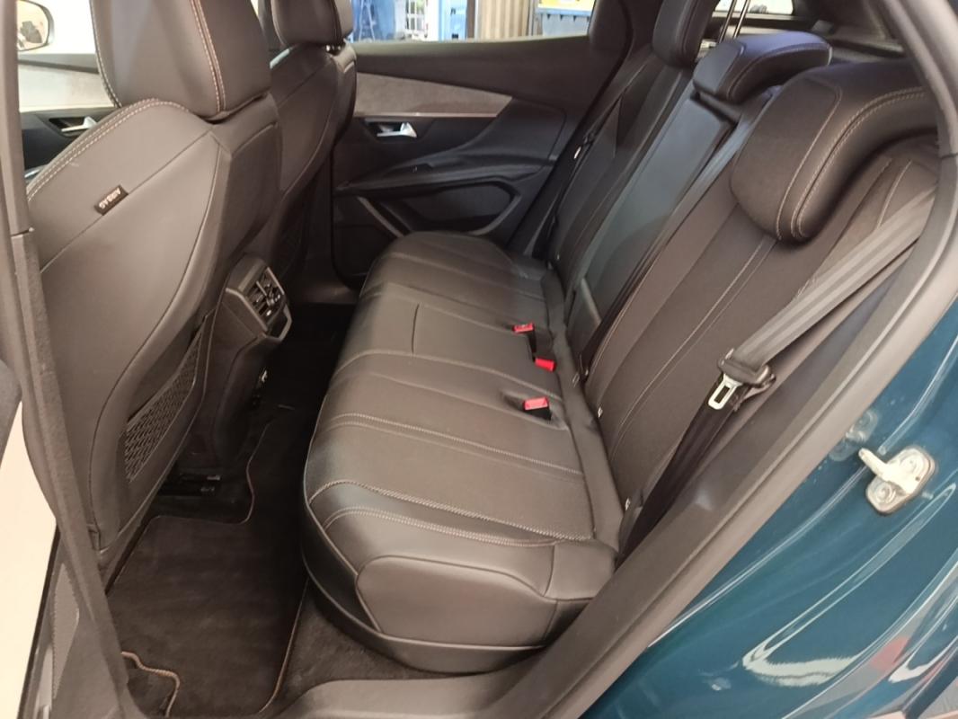 Peugeot 3008 II 1.6 HYBRID 225 E-EAT8 GT