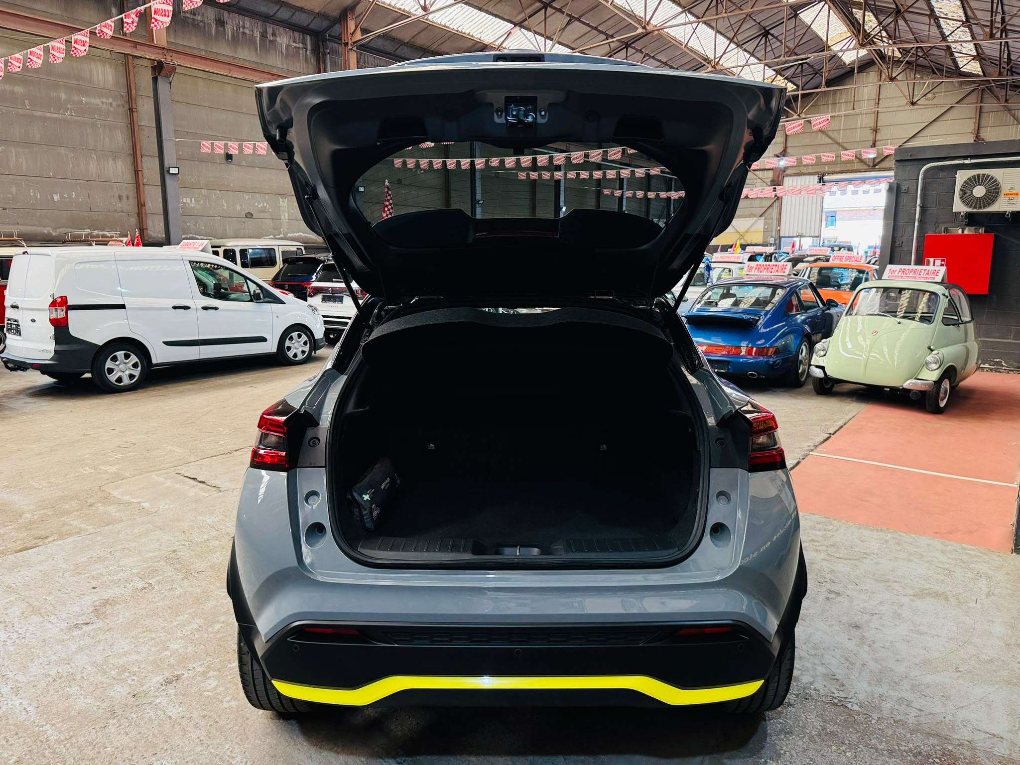 Nissan Juke Juke 1.0 DIG-T 2WD Kiiro CarPlay Caméra 360 Full LED J.A 19" GPS Airco Gros sièges