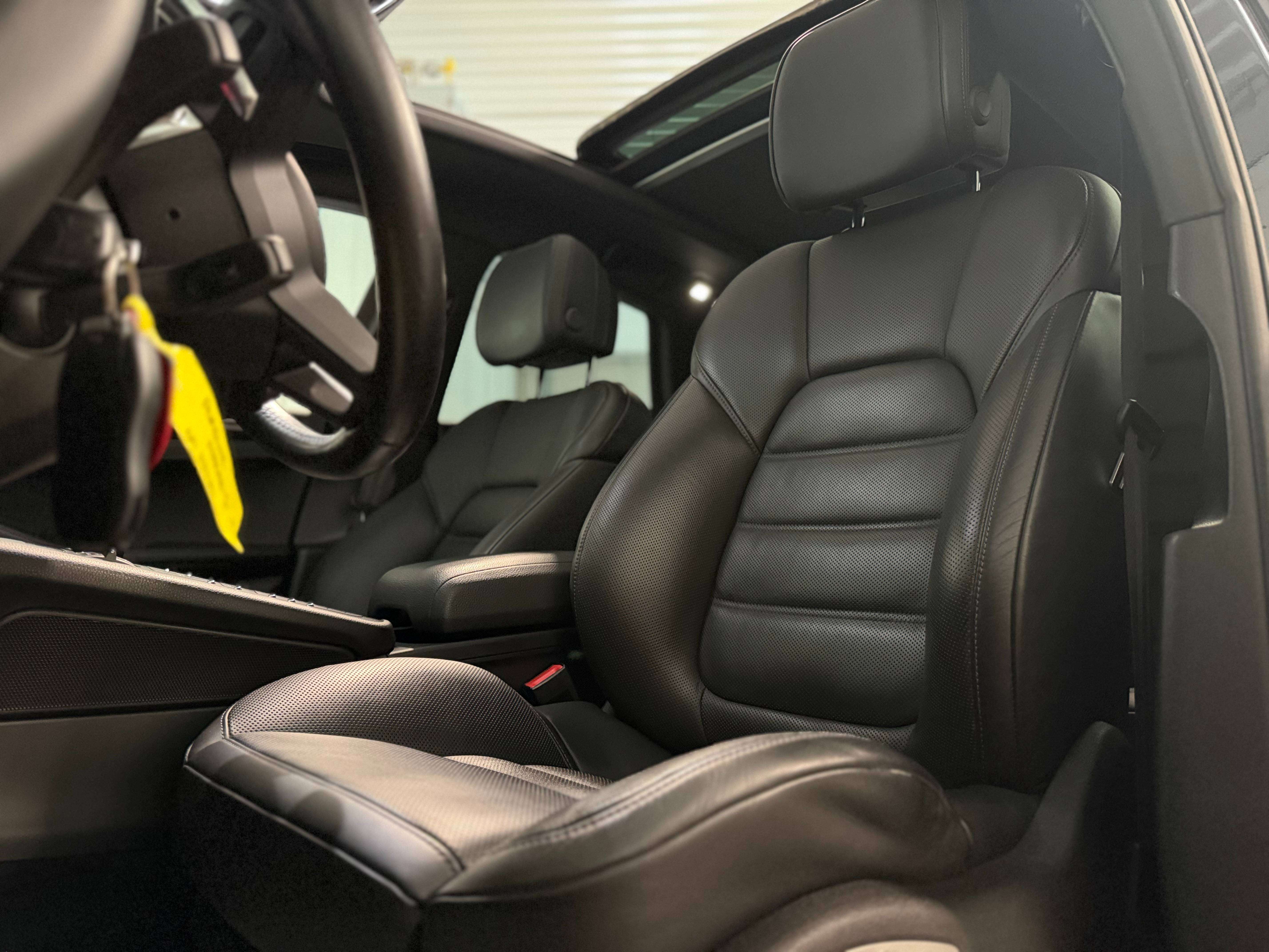 Porsche Macan S 3.0 V6 Bi-Turbo PDK, CHRONO Pack, Toit Ouvrant, Sièges Full, 360 Camera