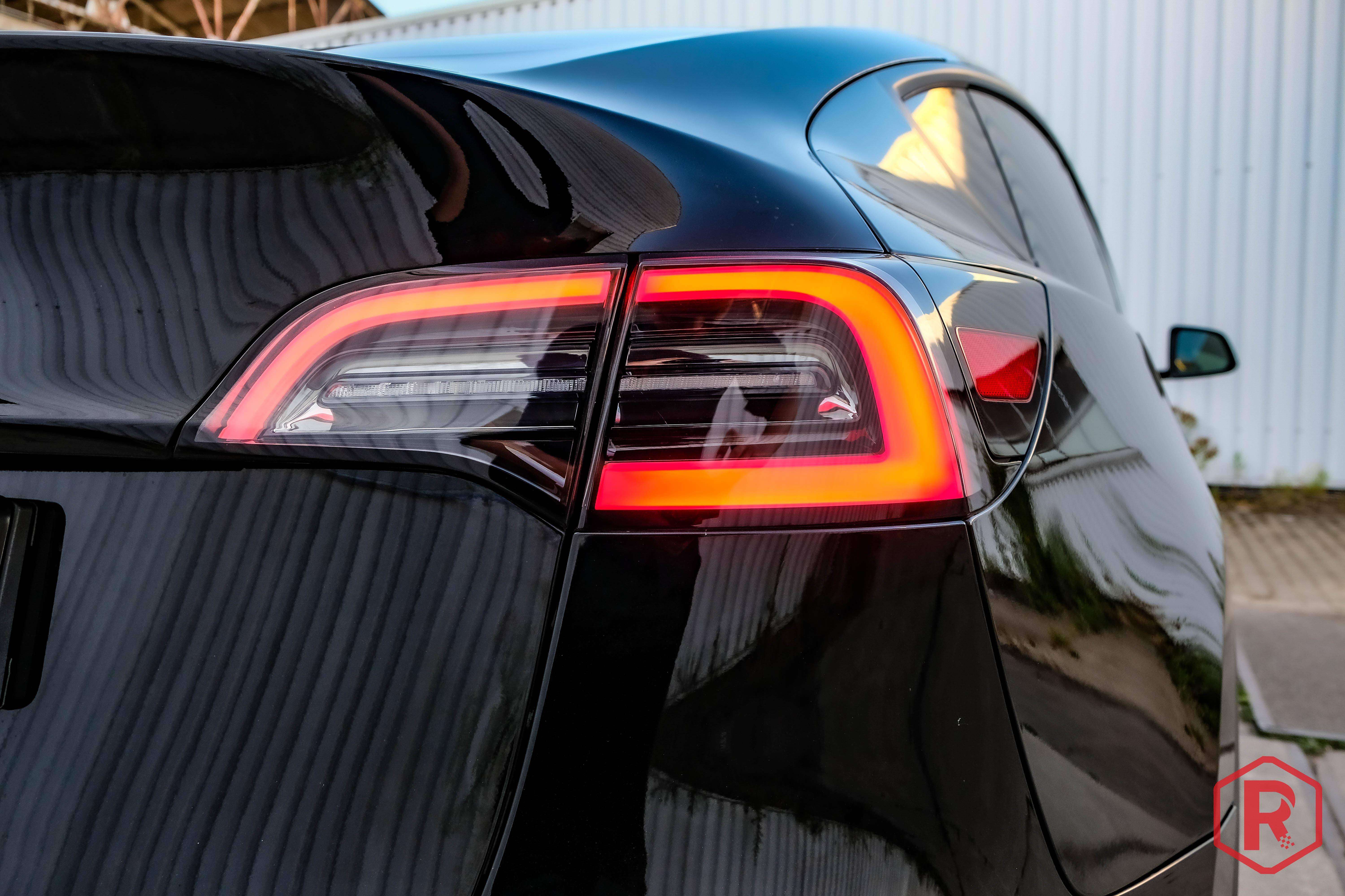Tesla Model Y Long Range Dual Motor AWD Trekhaak Garantie