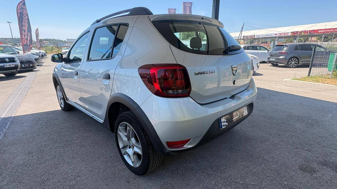 Dacia Sandero SCe 75 Urban Stepway thumbnail