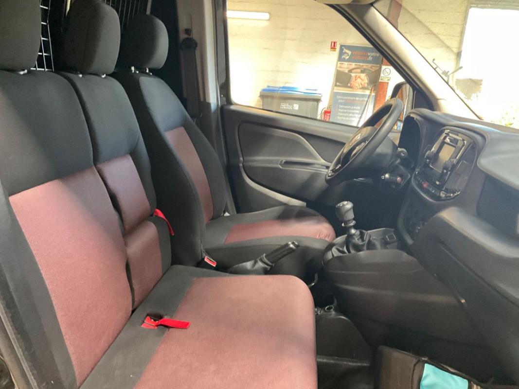 Fiat Doblo CARGO 1.6 MULTIJET 105 PACK PROFESSIONAL NAV 3 PLACES