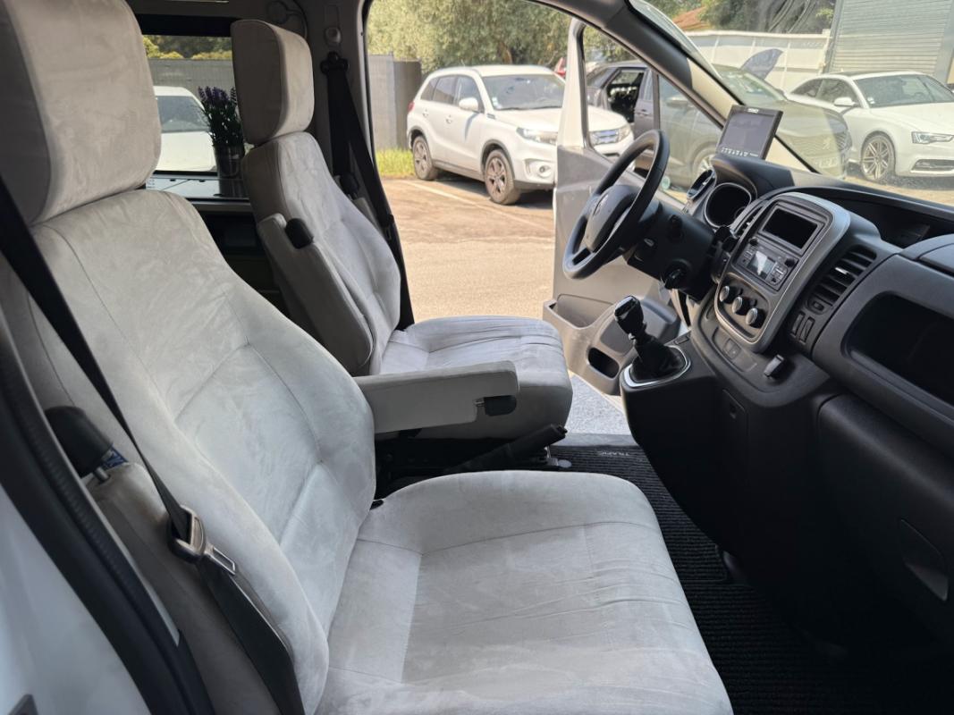 Renault Trafic VAN CAMPING PARADISIUM 2.0 DCI 120 SetS