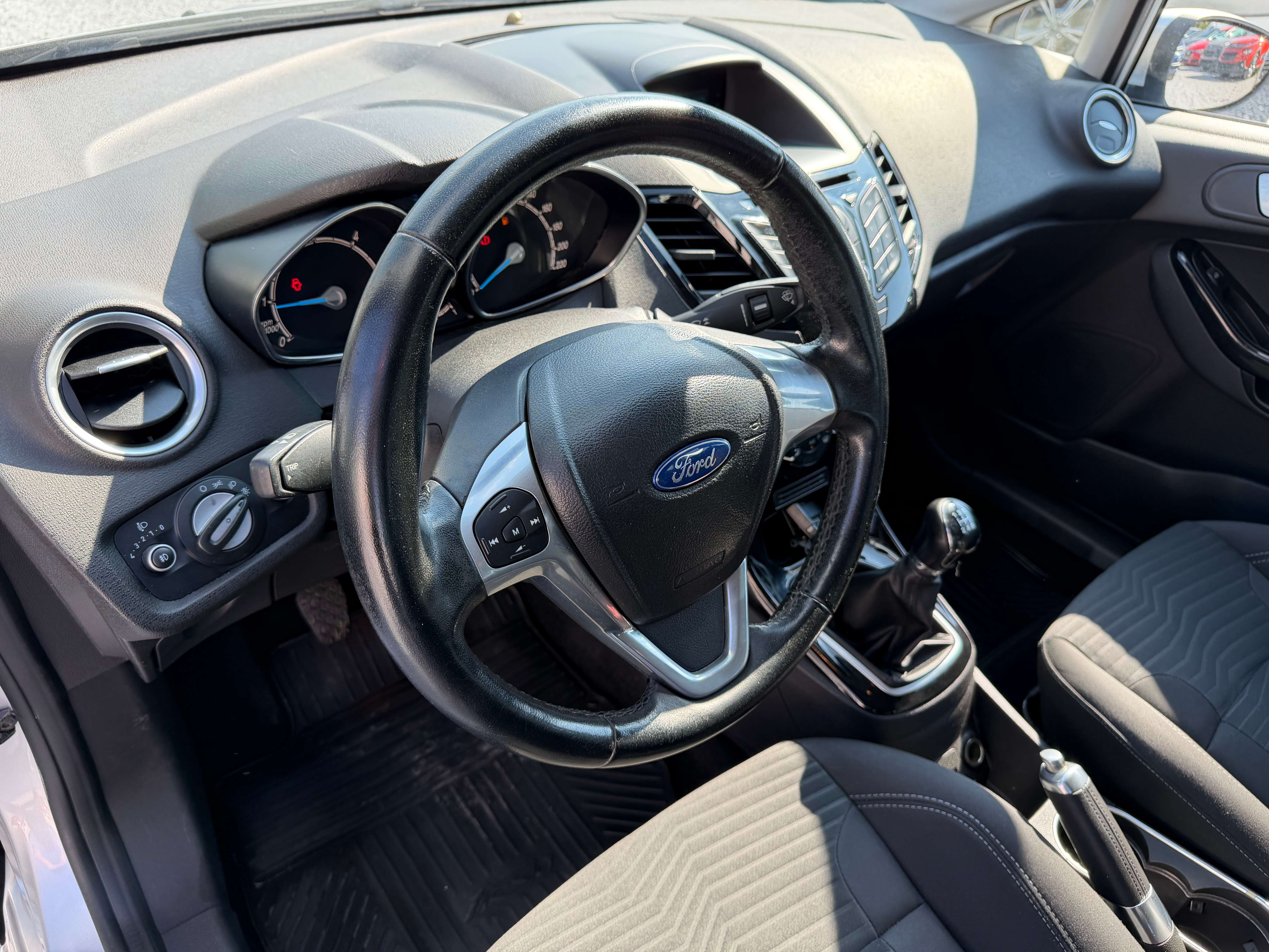 Ford Fiesta 1.5 TDCi - 5 Portes - Climatisation - Euro 5