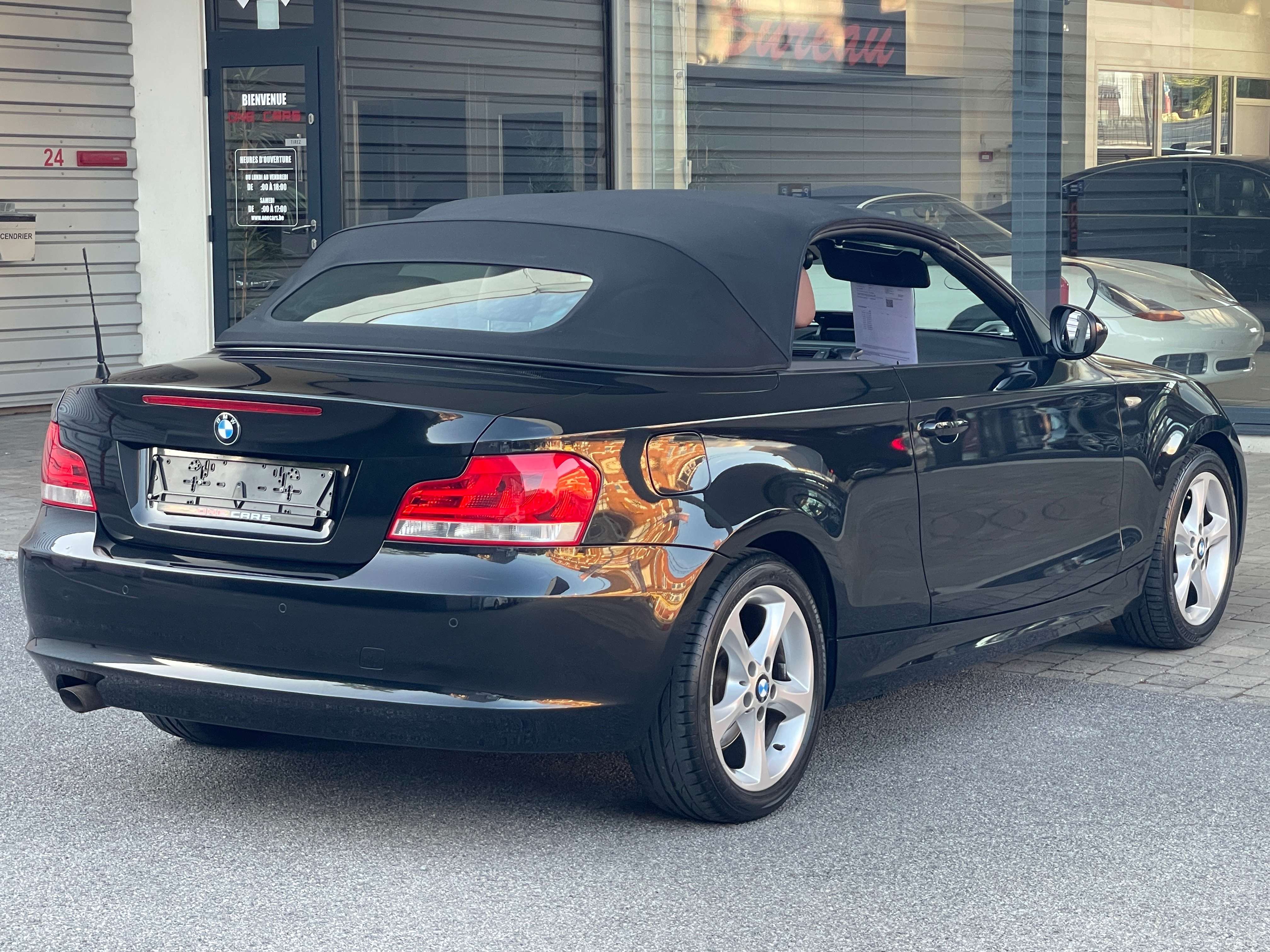 BMW 118 d Cabrio CUIR SPORT-AIRCO-CAPOTE ELEC-PDC-JA17P-GAR 12MOIS