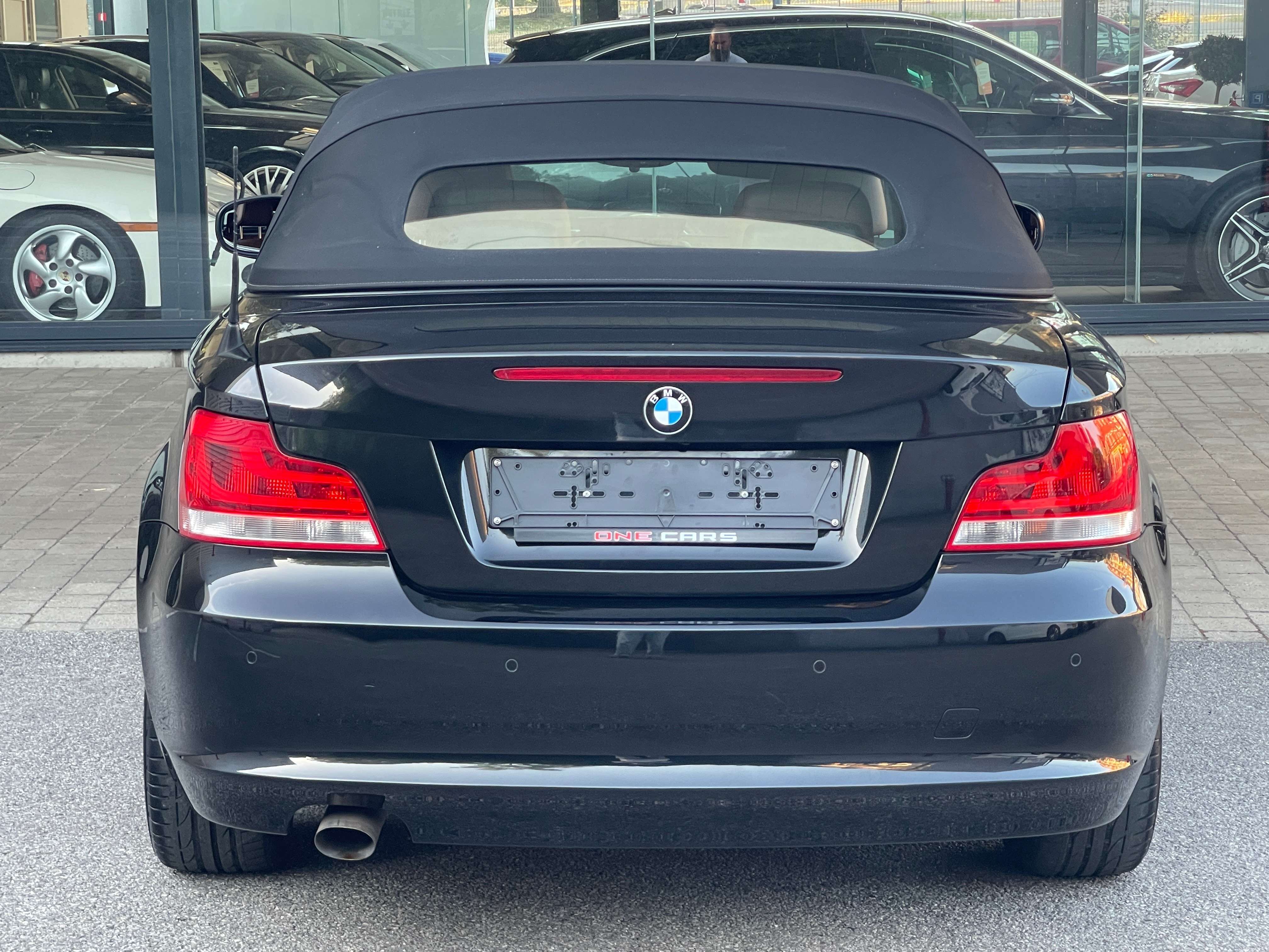 BMW 118 d Cabrio CUIR SPORT-AIRCO-CAPOTE ELEC-PDC-JA17P-GAR 12MOIS
