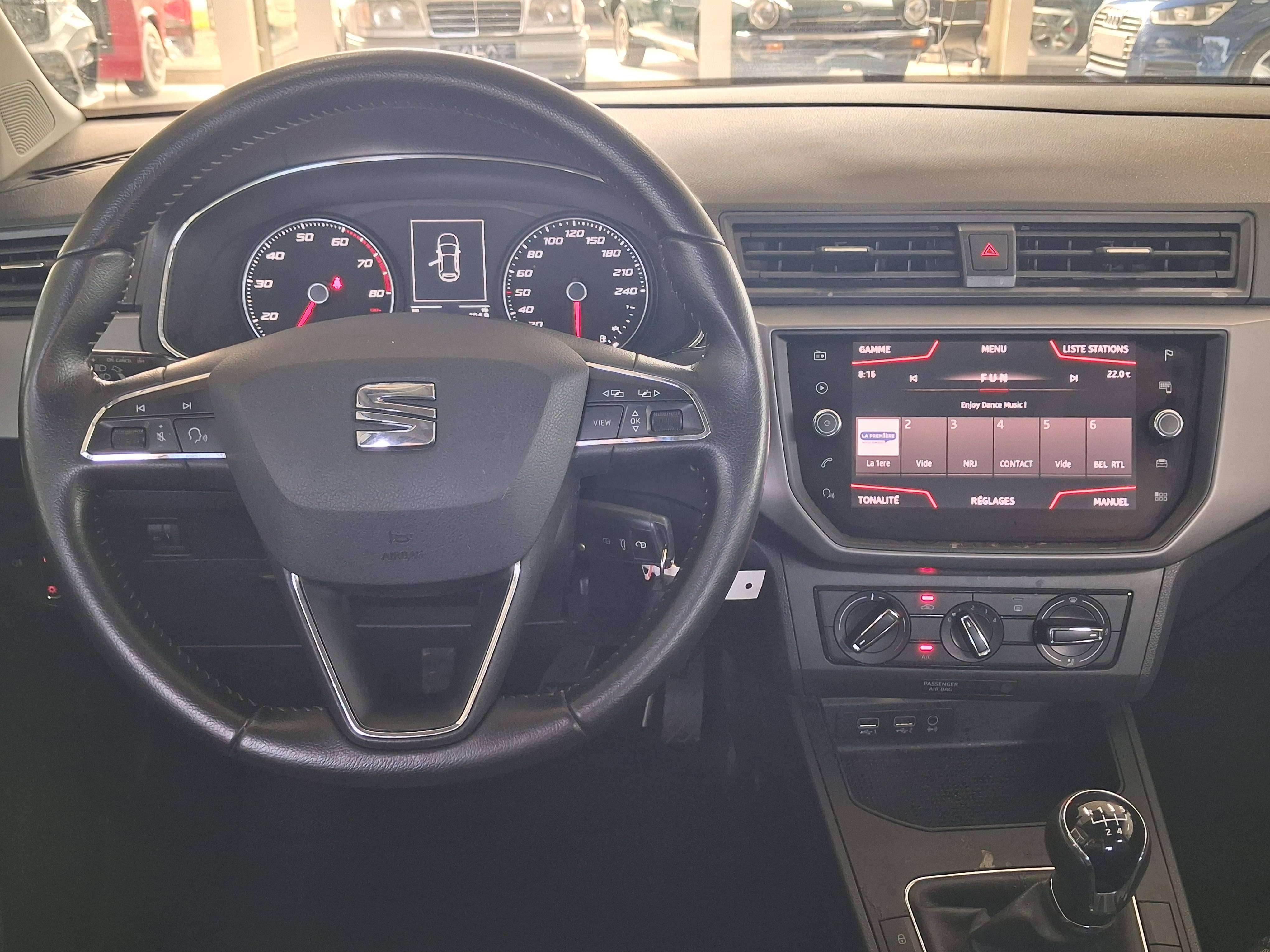 SEAT Ibiza Ibiza 1.0i MPI Style / LIMITEUR / BLUETOOTH / CLIMAT / GARANTIE