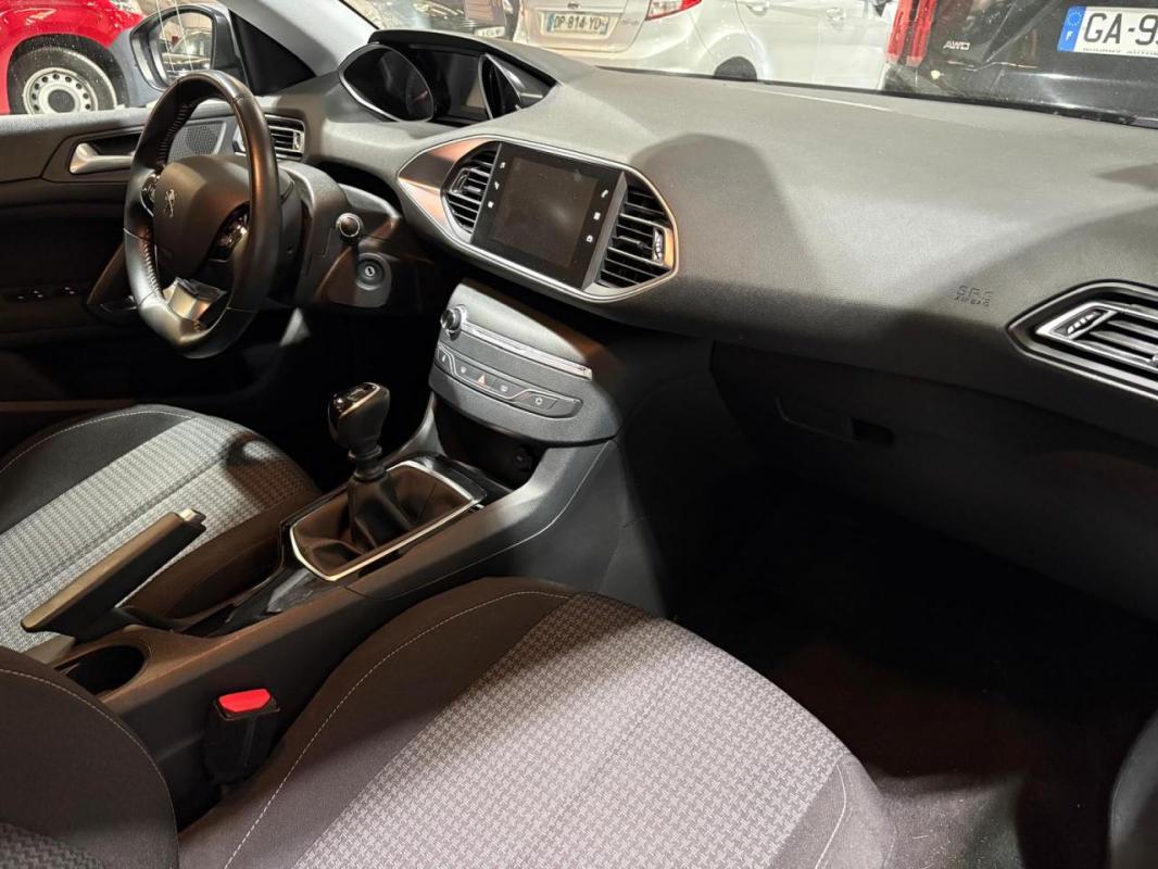 Peugeot 308 1.2i PureTech 12V S&S - 110 II 2013 BERLINE Active Business PHASE 2