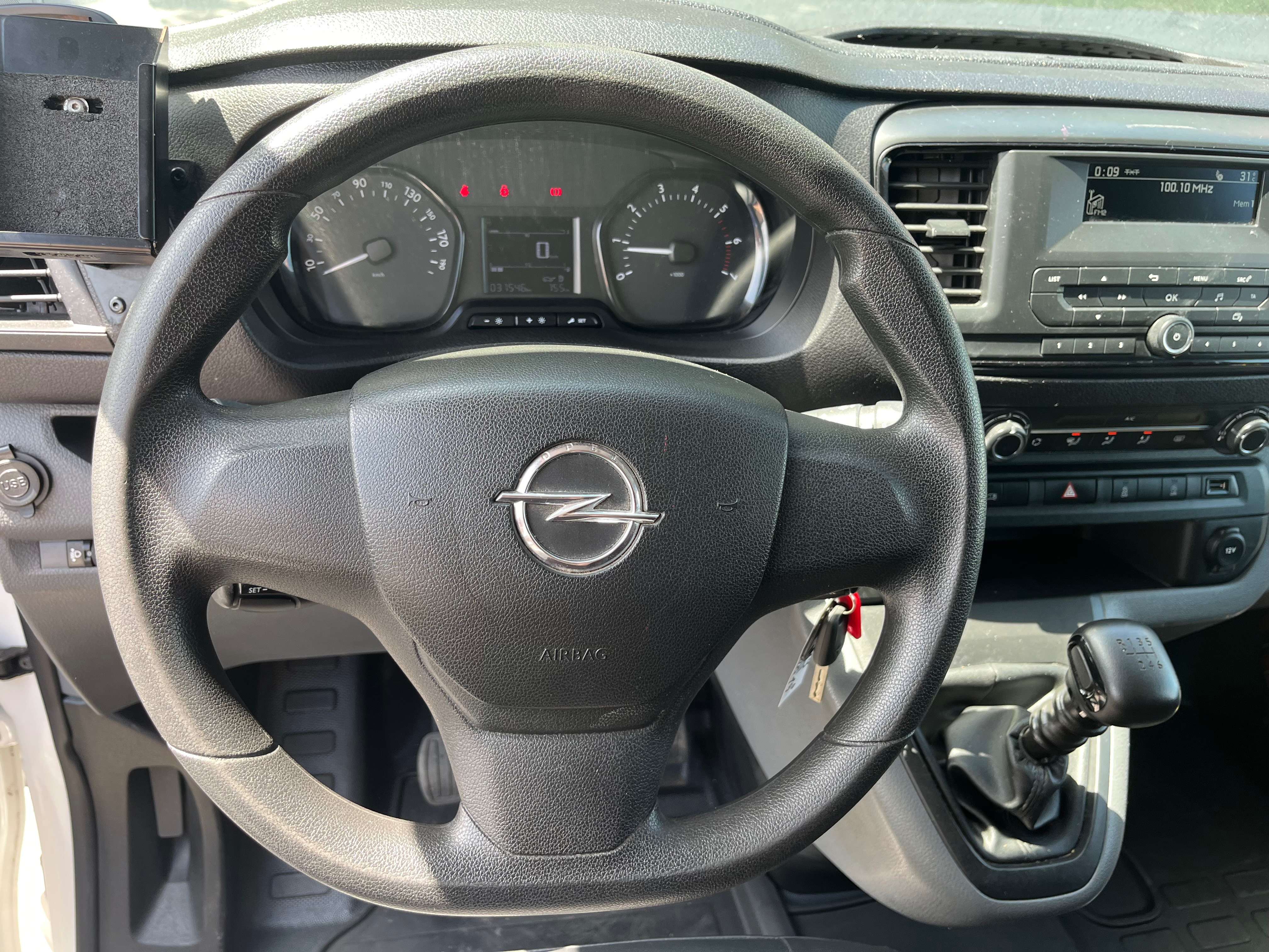 Opel Vivaro L3H1-AIRCO- DB DEUREN-PORTES -13.180€+BTW+TVA