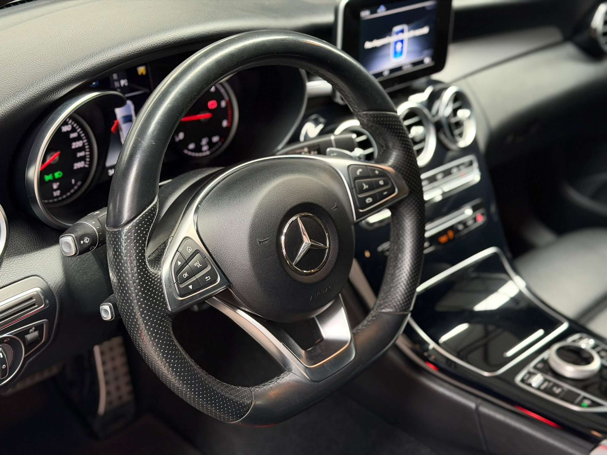 Mercedes-Benz C 180 d * PACK AMG * GPS * CAMERA * CUIR * LED * CRUISE CONTROL