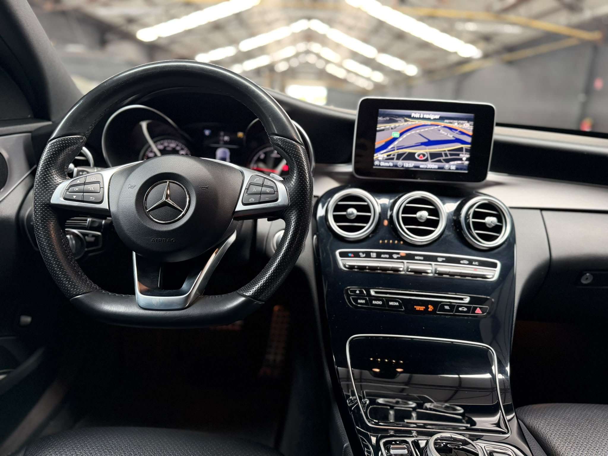 Mercedes-Benz C 180 d * PACK AMG * GPS * CAMERA * CUIR * LED * CRUISE CONTROL