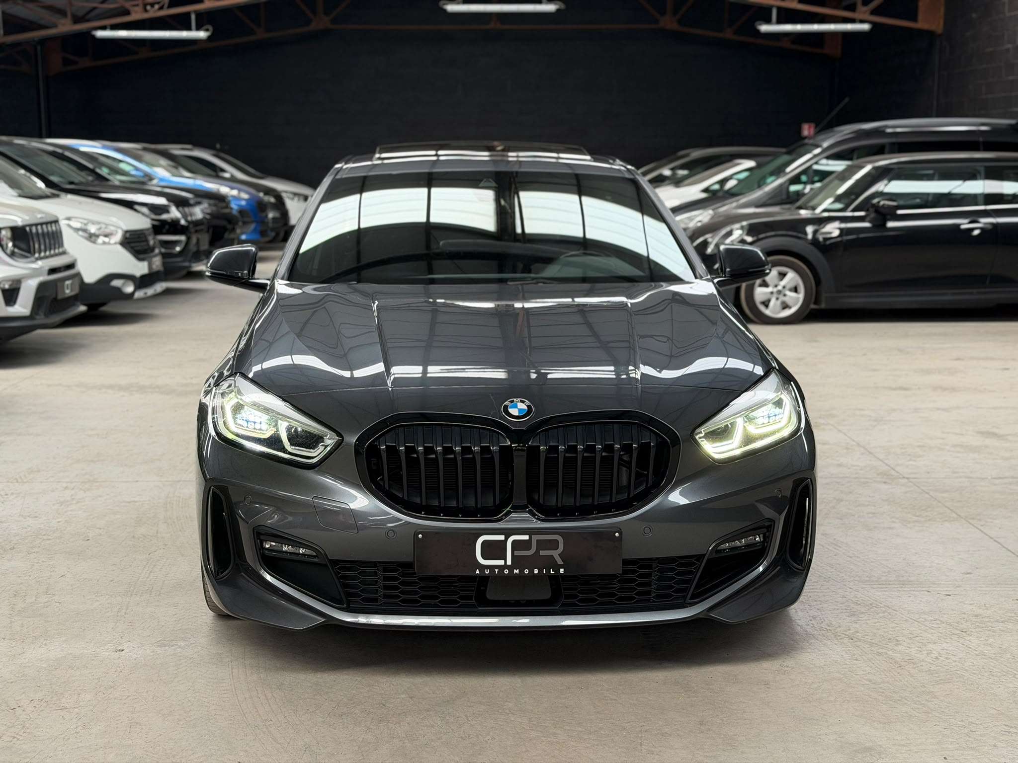 BMW 118 iA * PACK M * TOIT OUVRANT * CARPLAY * CAMERA * SIEGE SPORT * LED