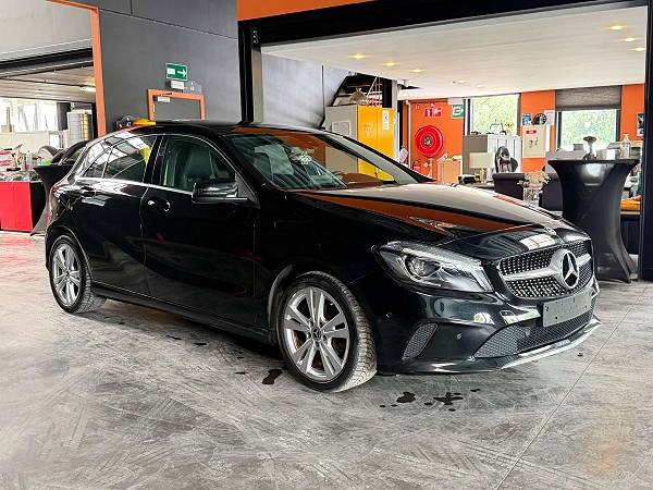 Mercedes-Benz A 180 A 180 d/automatique/12 mois de garantie