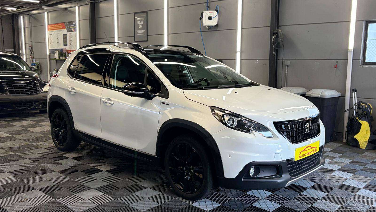 Peugeot 2008 benz. AUTOMATIQUE Euro 6 bj. 2019 126595km