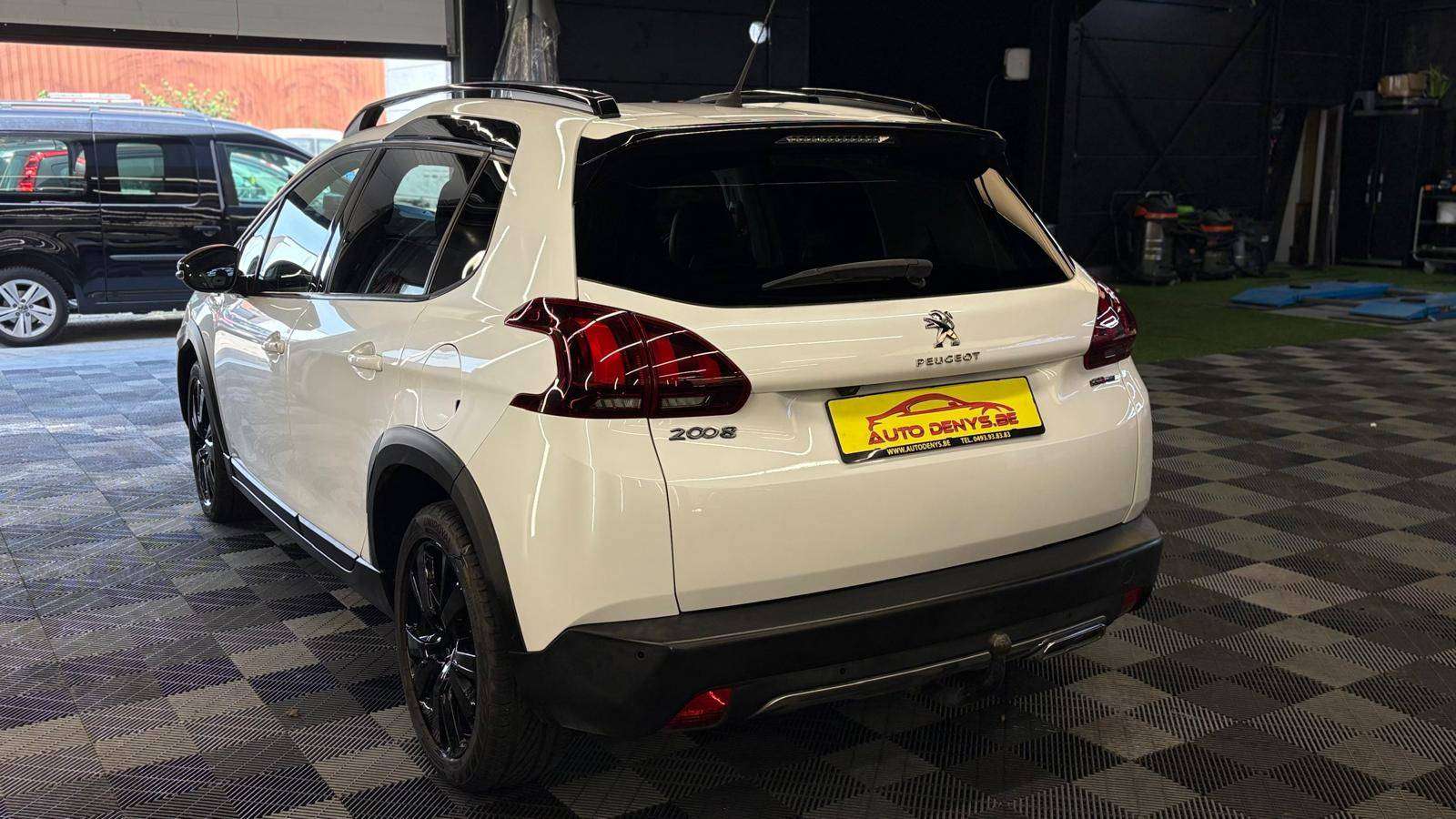 Peugeot 2008 benz. AUTOMATIQUE Euro 6 bj. 2019 126595km