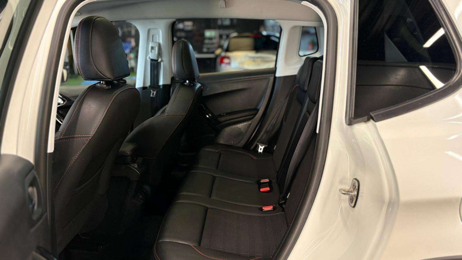 Peugeot 2008 benz. AUTOMATIQUE Euro 6 bj. 2019 126595km