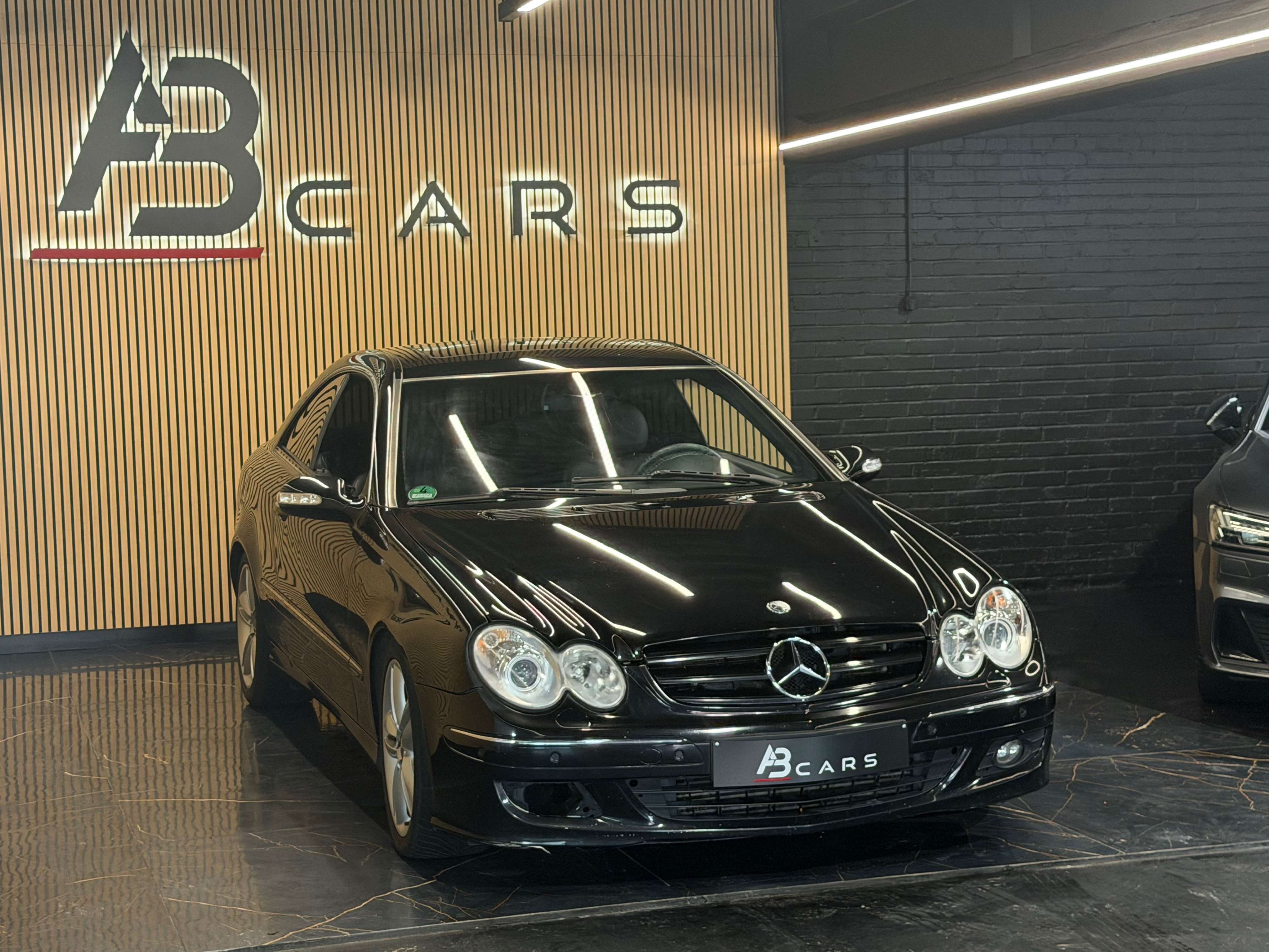 Mercedes-Benz CLK 200 KOMPRESSOR AVANTGARDE ** GARANTIE 12 MOIS **