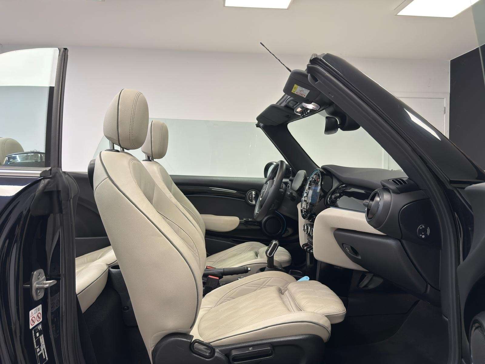 MINI Cooper Cabrio Mini Cabriolet 1.5A Cooper JOHN COOPER WORKS*BOITE