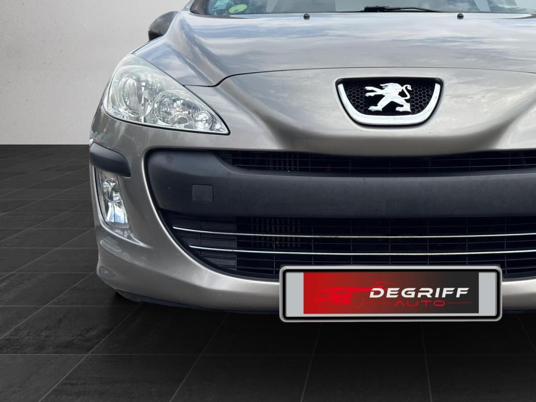 Peugeot 308 1.6 HDi 92ch FAP BLUE LION Pack Limited