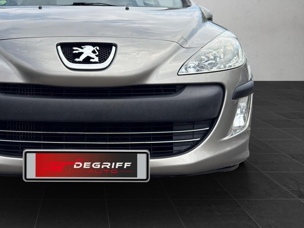 Peugeot 308 1.6 HDi 92ch FAP BLUE LION Pack Limited