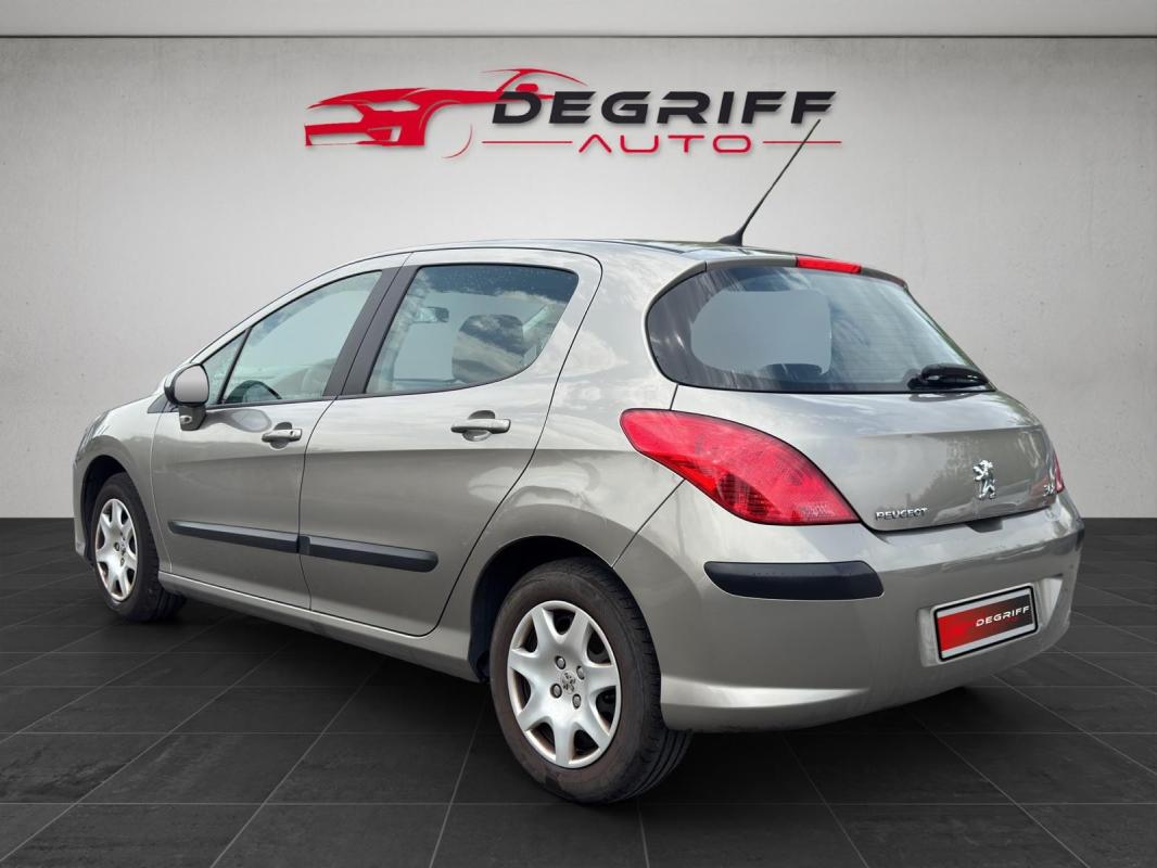 Peugeot 308 1.6 HDi 92ch FAP BLUE LION Pack Limited