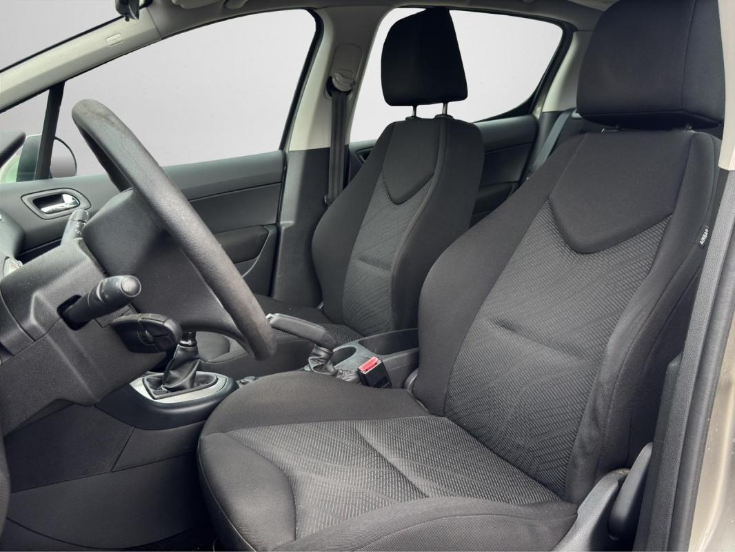 Peugeot 308 1.6 HDi 92ch FAP BLUE LION Pack Limited