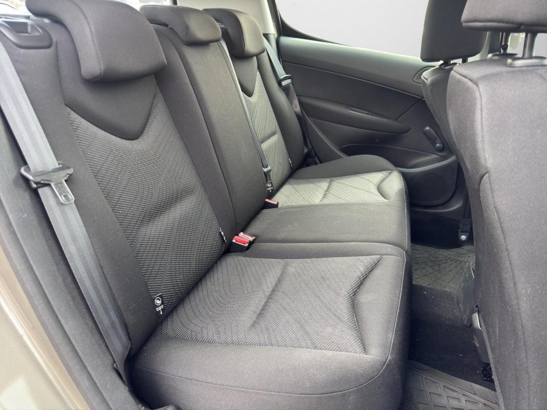 Peugeot 308 1.6 HDi 92ch FAP BLUE LION Pack Limited