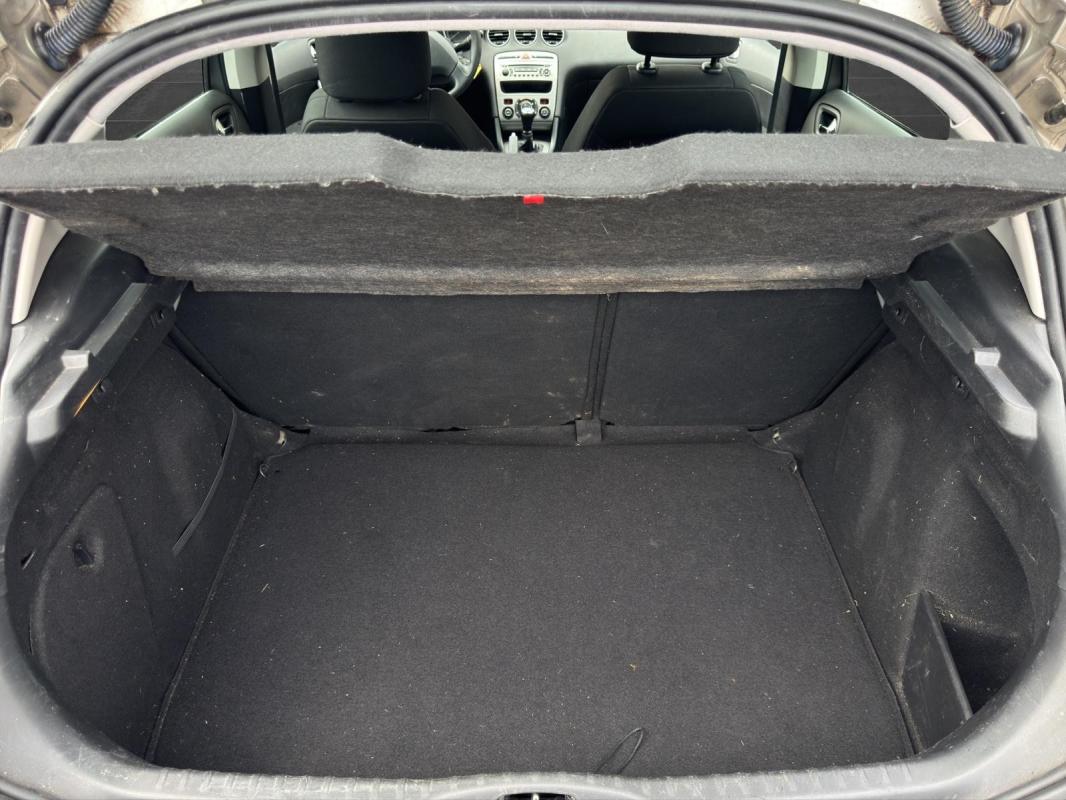 Peugeot 308 1.6 HDi 92ch FAP BLUE LION Pack Limited