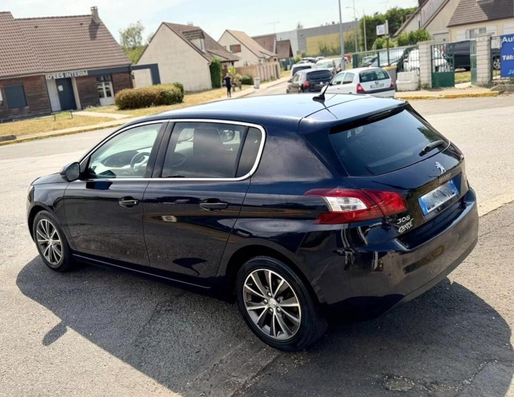 Peugeot 308 1.2 PT 110cv Allure