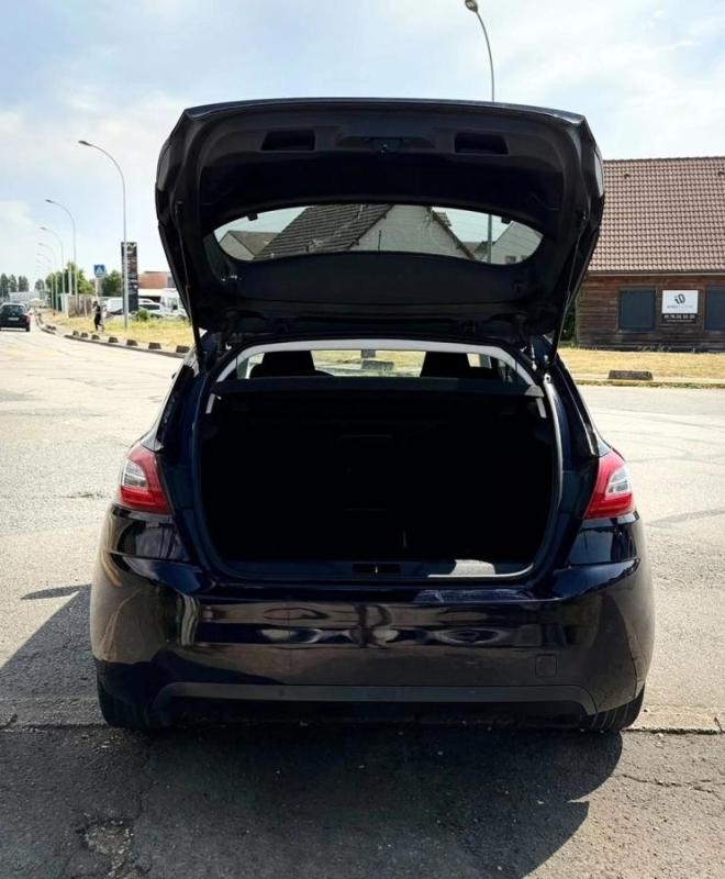 Peugeot 308 1.2 PT 110cv Allure