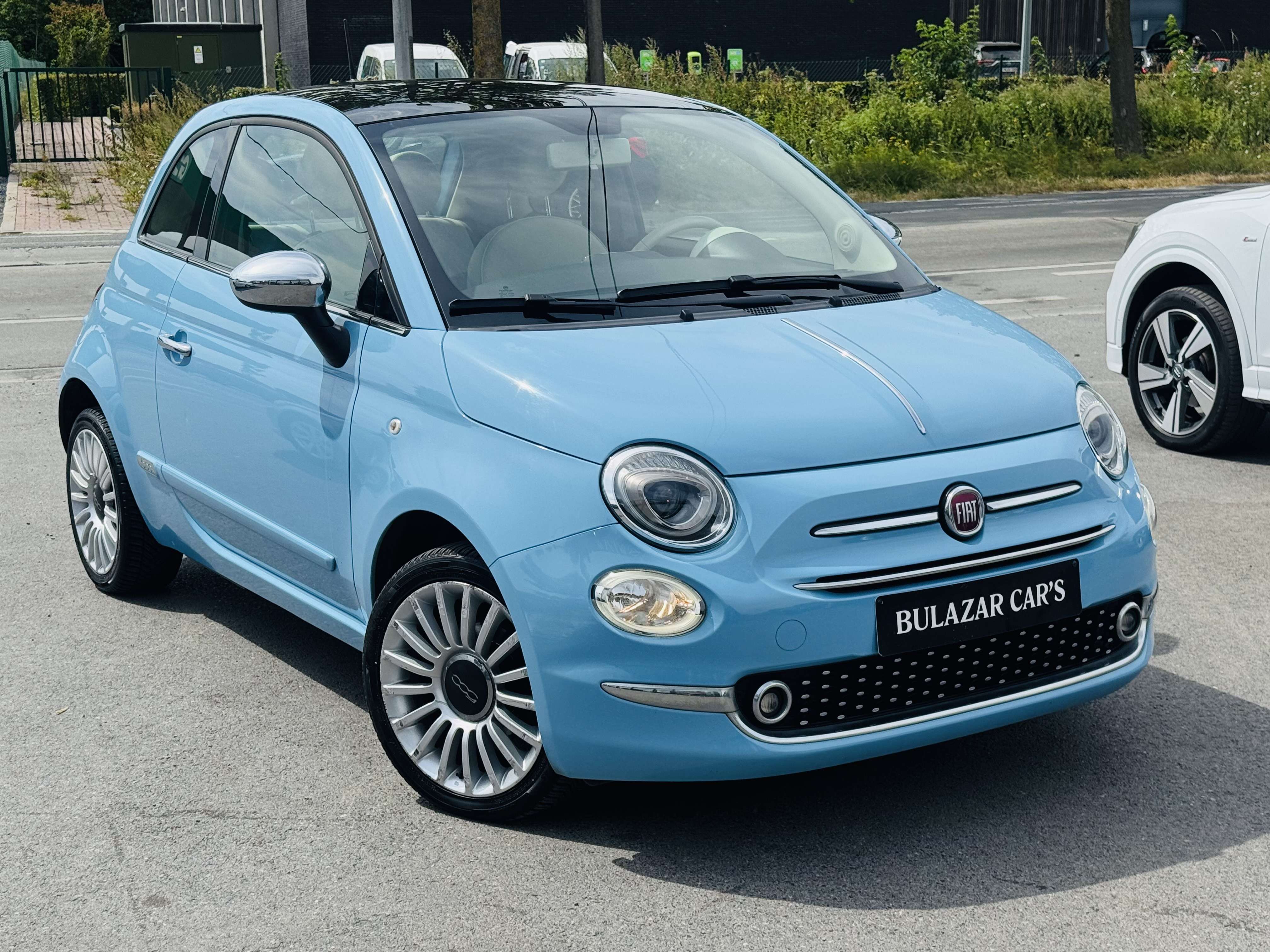 Fiat 500 500 1.2i*1 ER MAIN*TOIT PANO*NAVI*CAR PLAY*CARNET*GARANTIE 12 MOIS