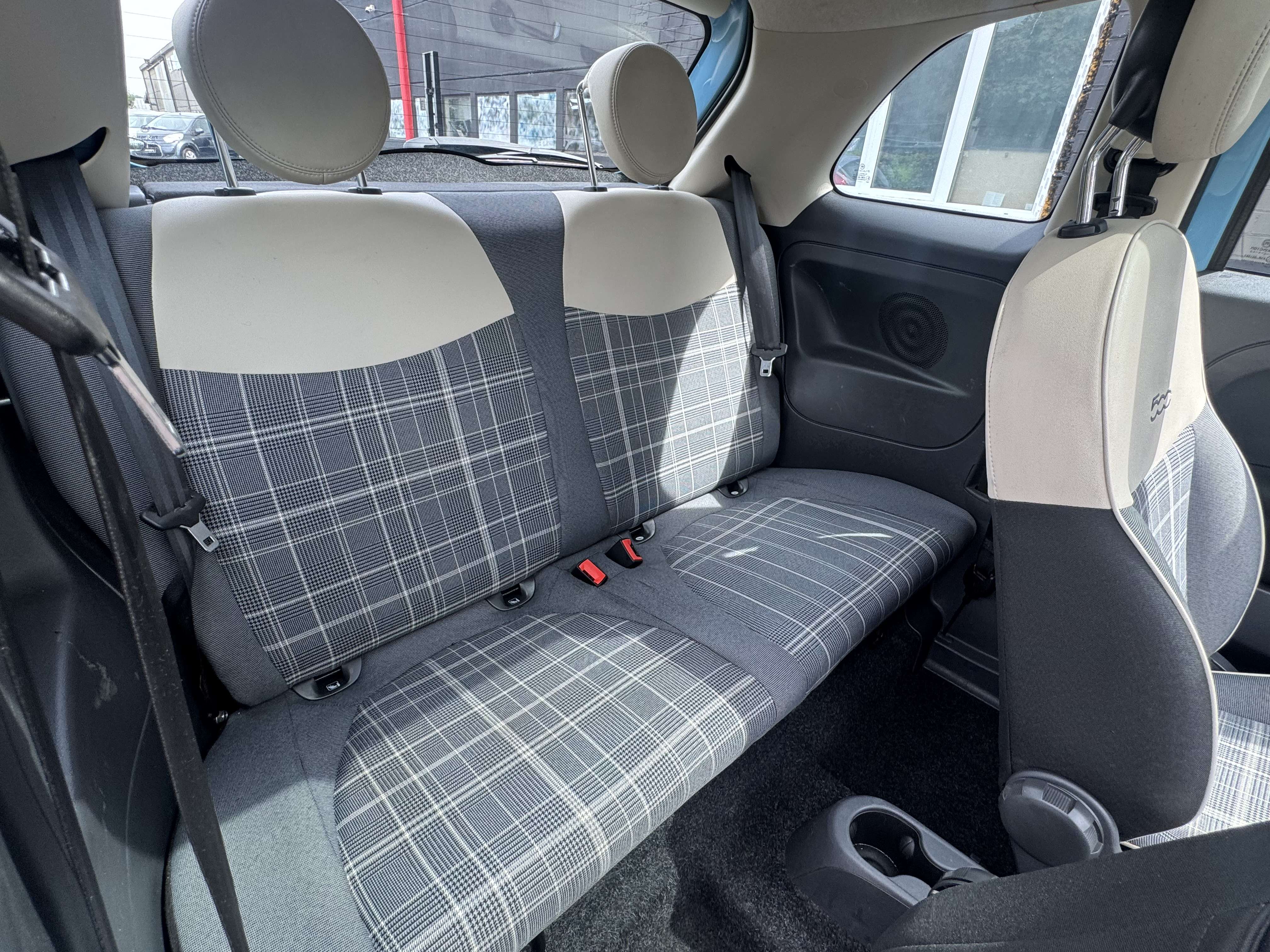 Fiat 500 500 1.2i*1 ER MAIN*TOIT PANO*NAVI*CAR PLAY*CARNET*GARANTIE 12 MOIS