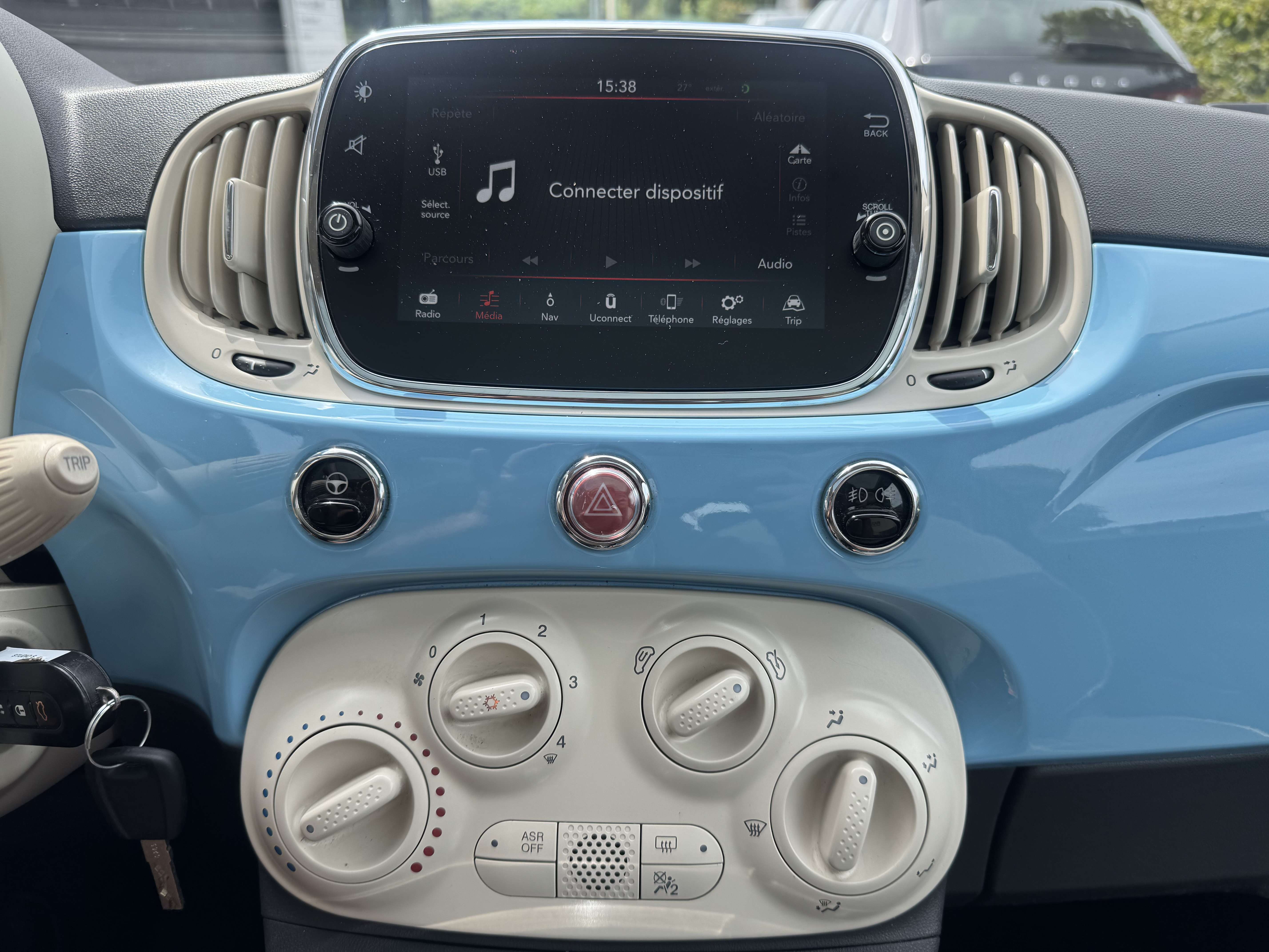 Fiat 500 500 1.2i*1 ER MAIN*TOIT PANO*NAVI*CAR PLAY*CARNET*GARANTIE 12 MOIS