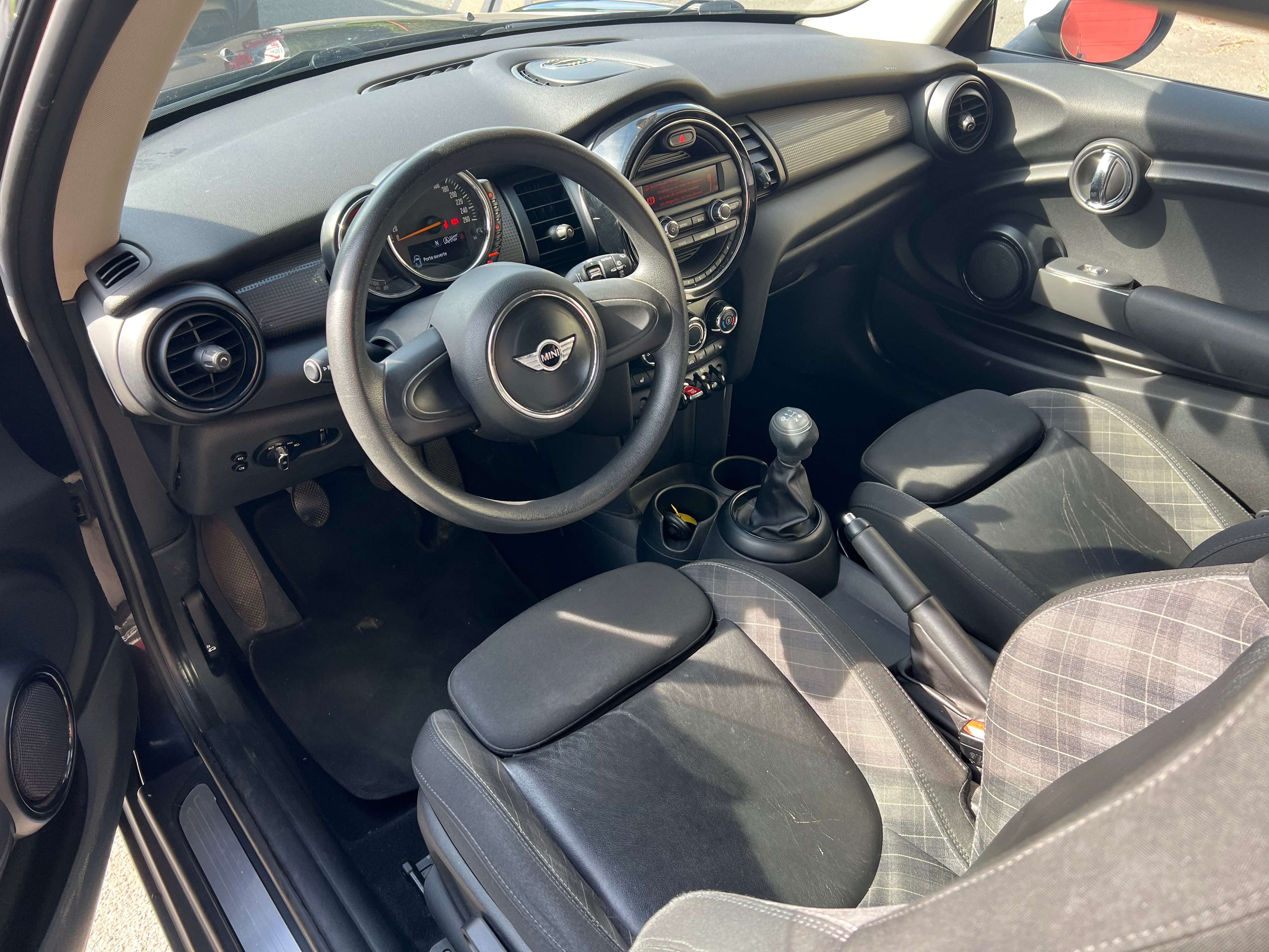 MINI Cooper 1.5 + CLIM + PANORAMIQUE