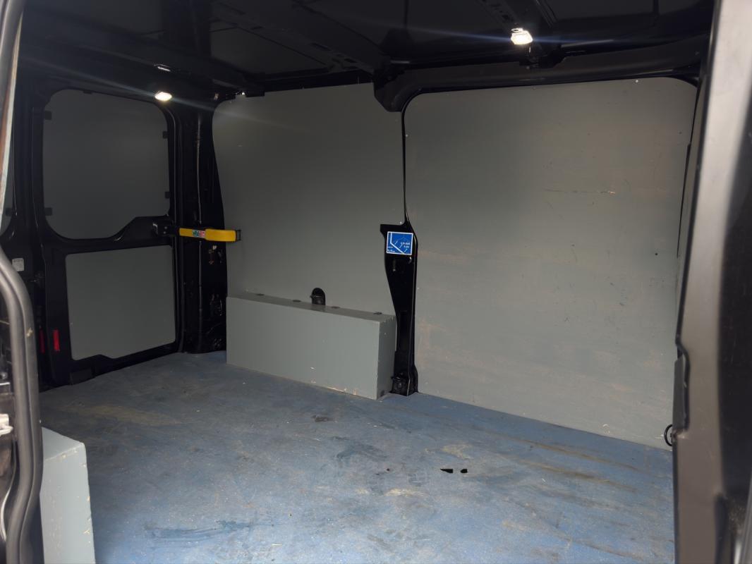 Ford Transit Custom FOURGON 310 L1H1 2.0 ECOBLUE 170 SS BVA SPORT