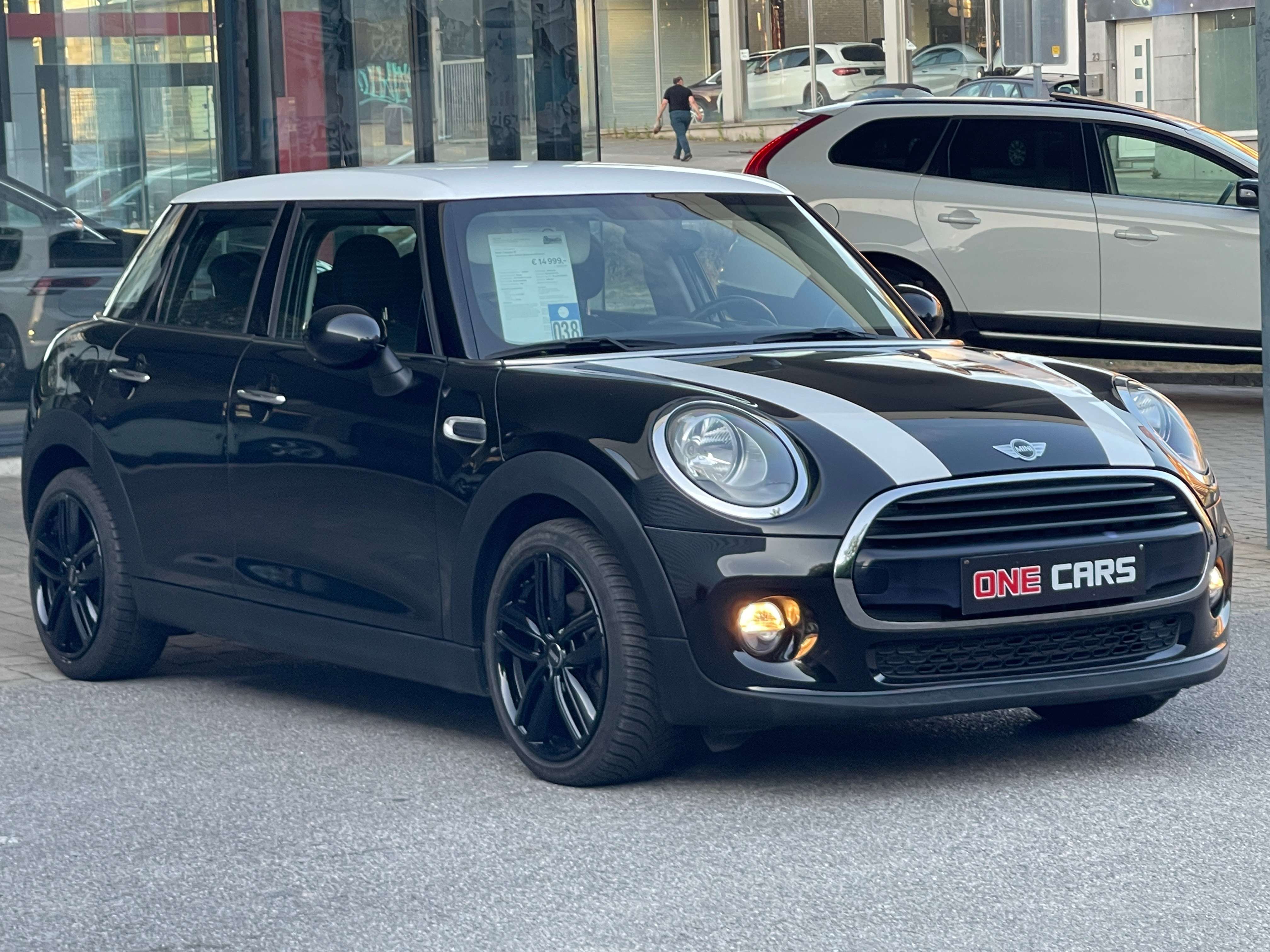 MINI Cooper D 1.5D 116cv 5Portes AIRCO-JA17P-1PROPR. 20.100km!!! (ETAT SHOW-ROOM)