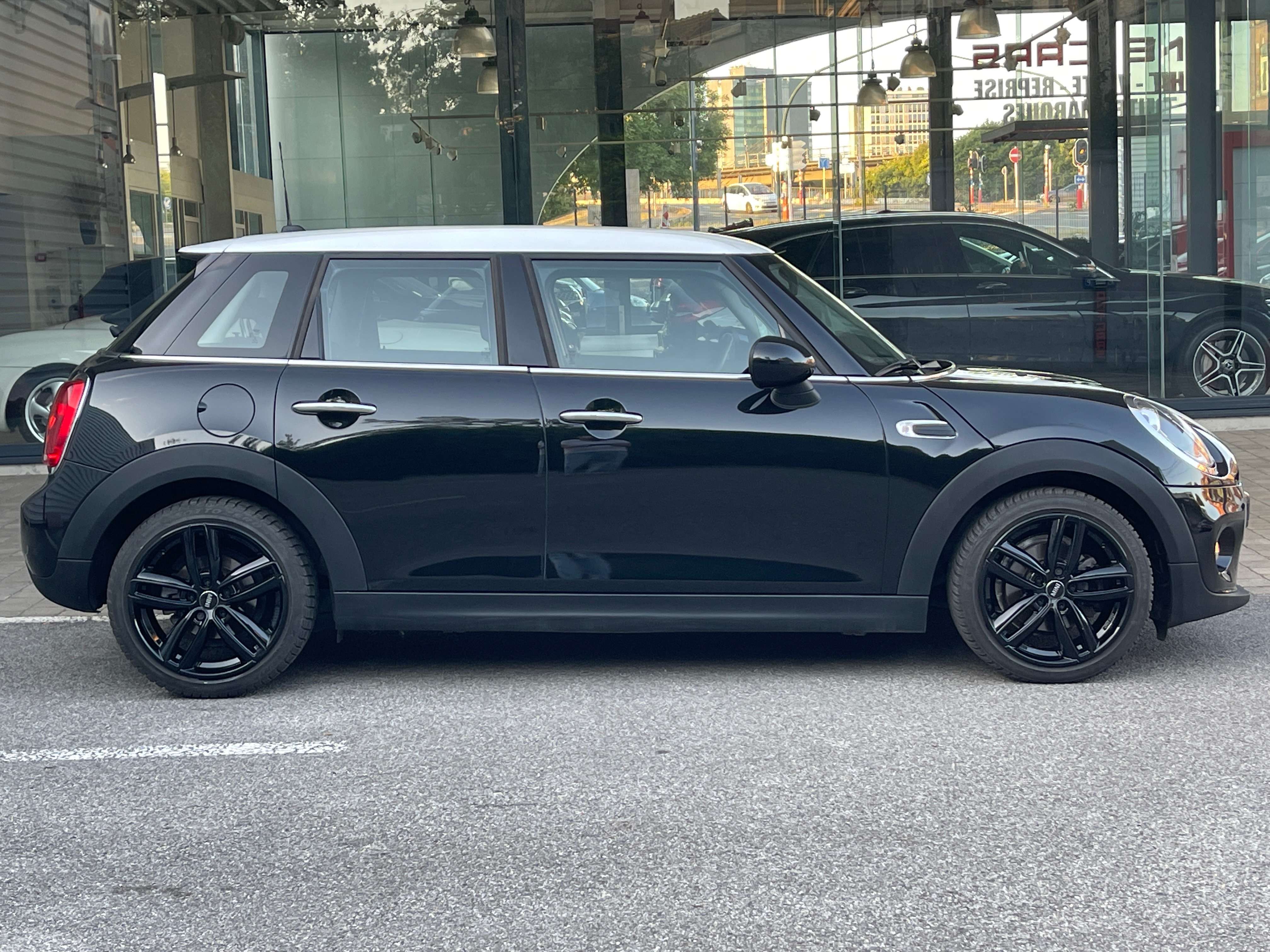 MINI Cooper D 1.5D 116cv 5Portes AIRCO-JA17P-1PROPR. 20.100km!!! (ETAT SHOW-ROOM)