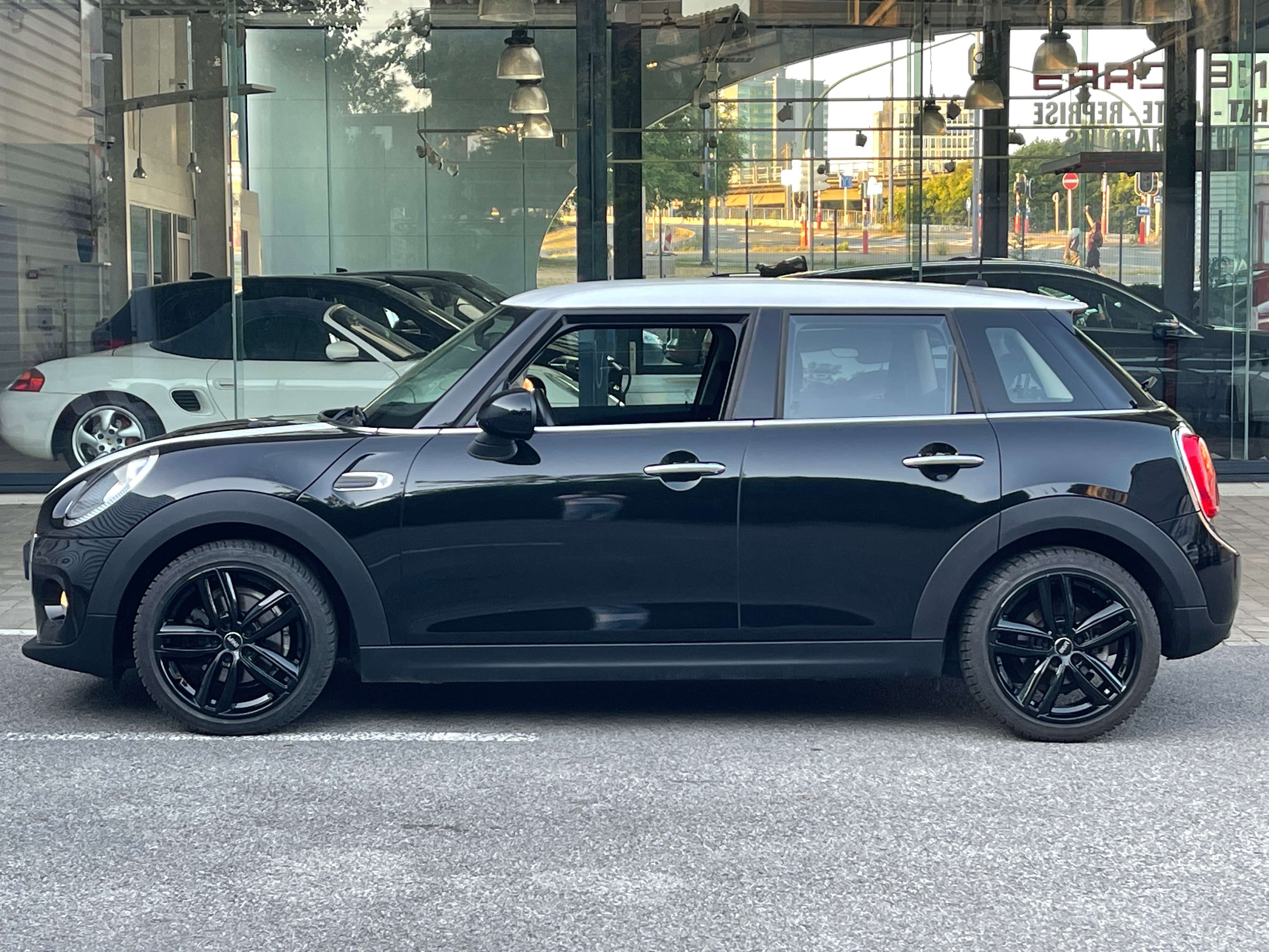 MINI Cooper D 1.5D 116cv 5Portes AIRCO-JA17P-1PROPR. 20.100km!!! (ETAT SHOW-ROOM)