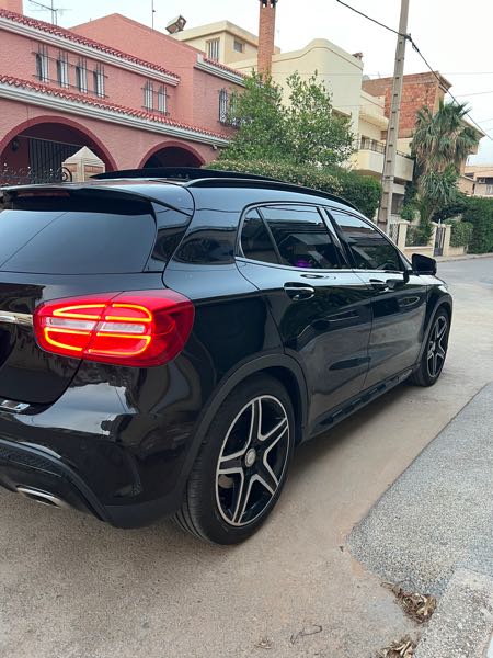 Mercedes-Benz Gla 220 D ACTIVITY EDITION 7G-DCT