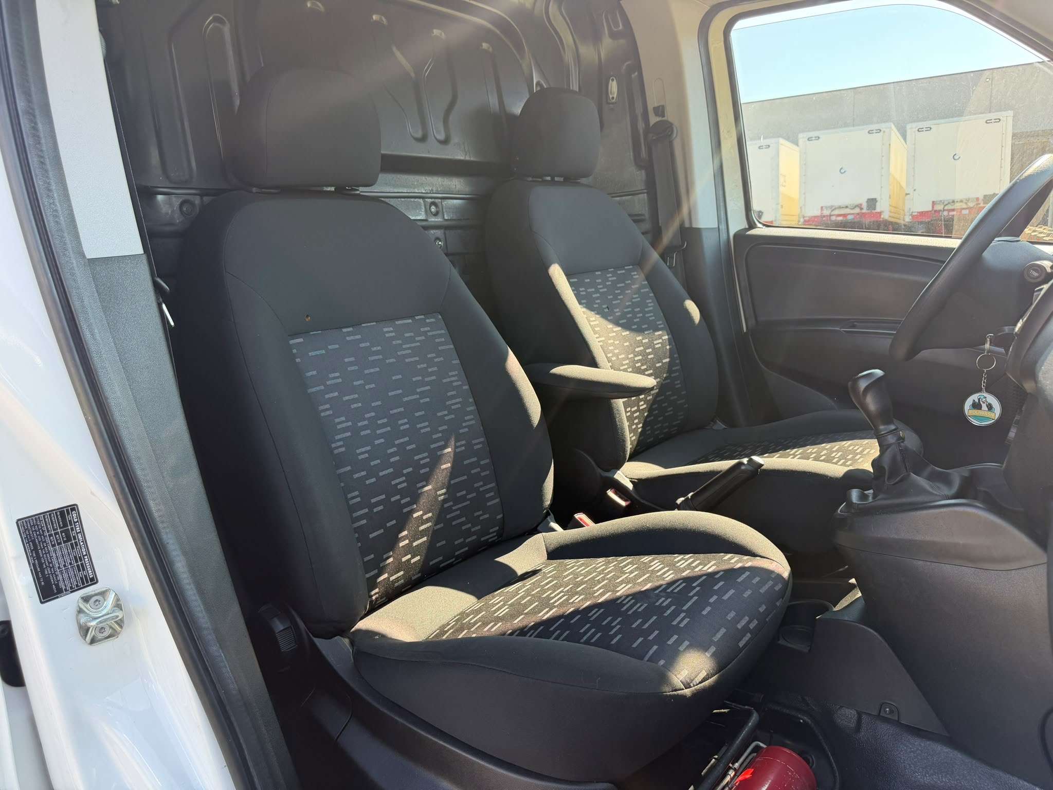 Fiat Doblo • UTILITAIRE • AIRCO • thumbnail