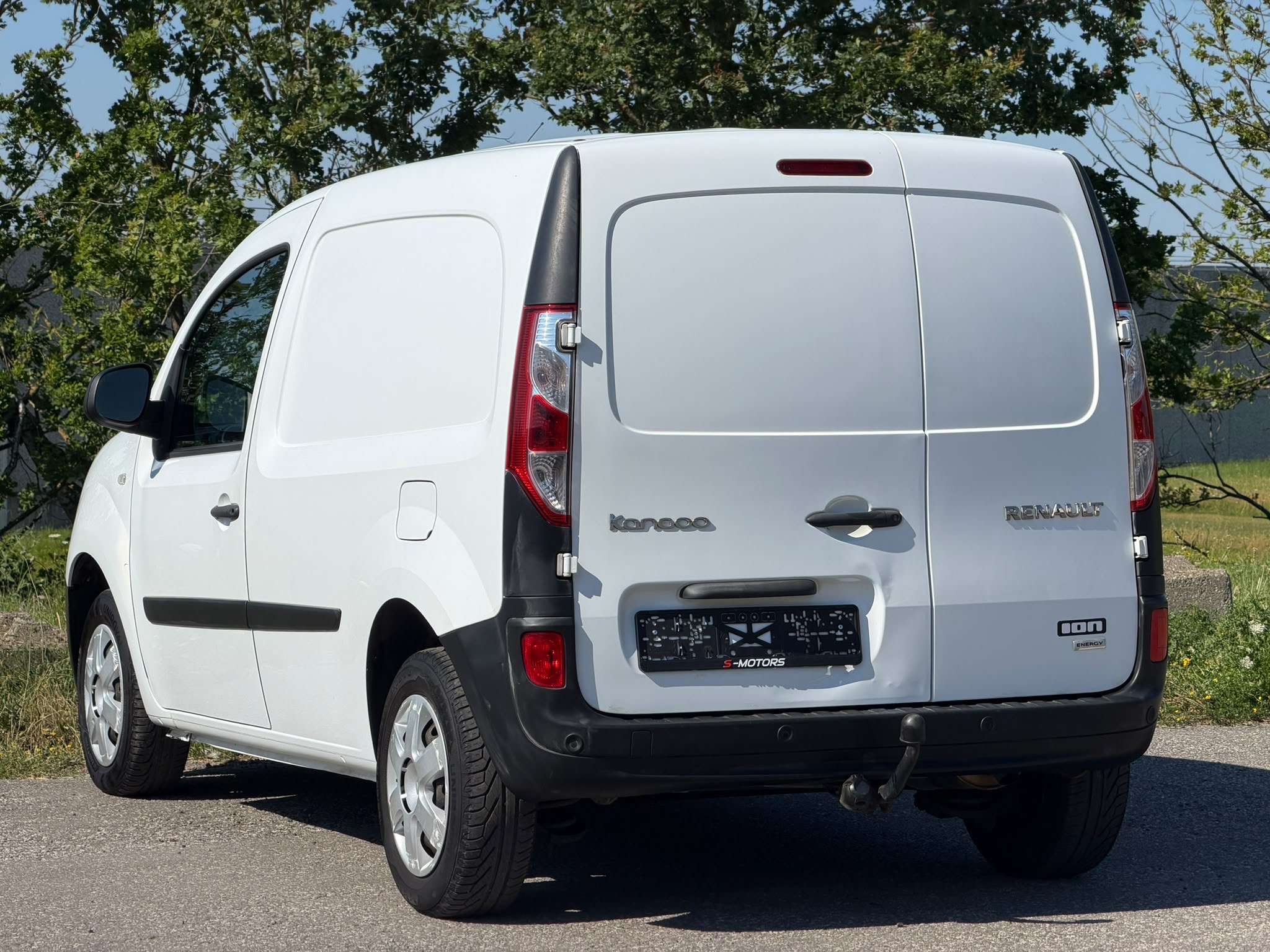 Renault Kangoo 1.5 dCi * GPS * AIRCO * thumbnail