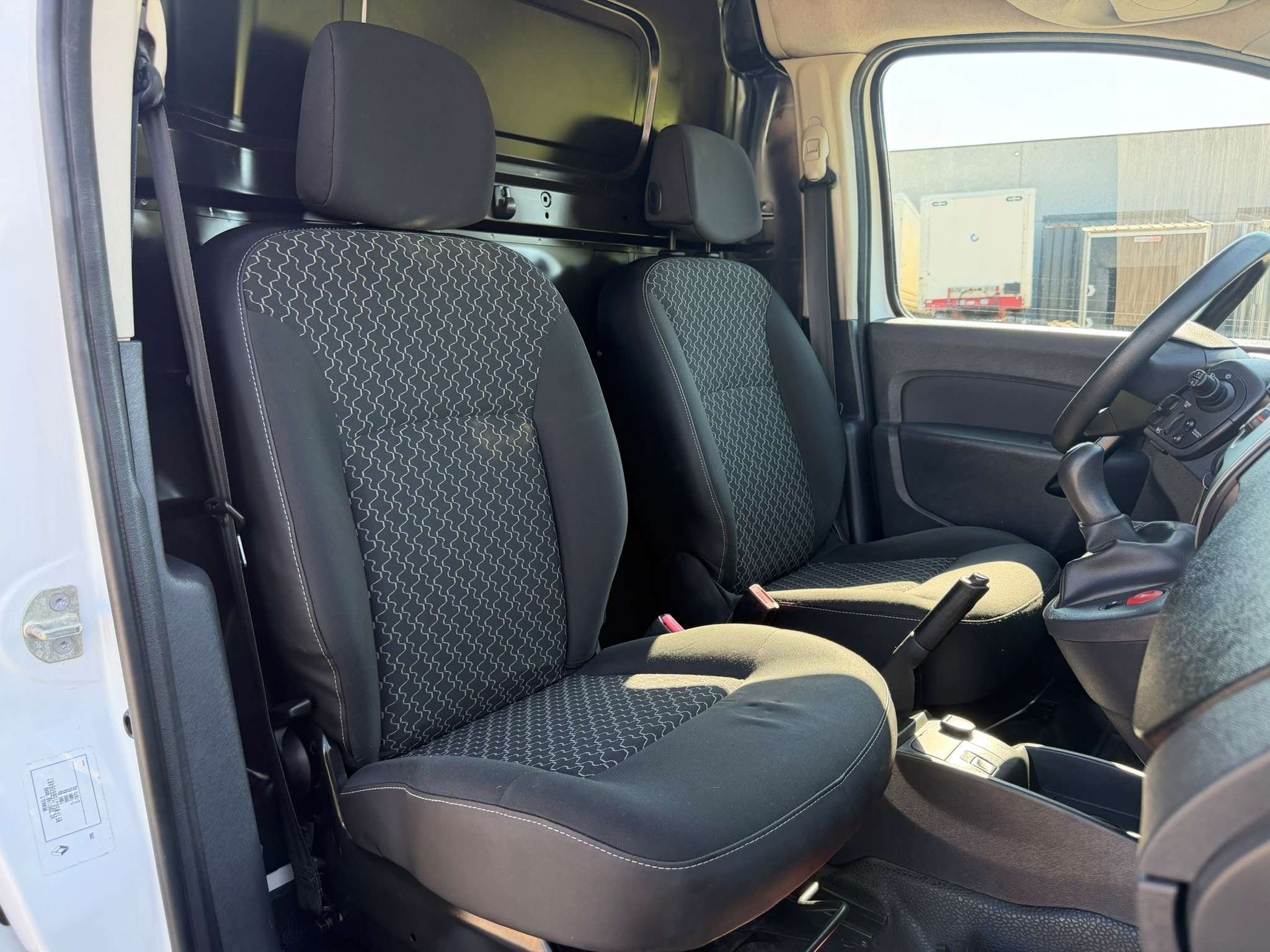 Renault Kangoo 1.5 dCi * GPS * AIRCO * thumbnail