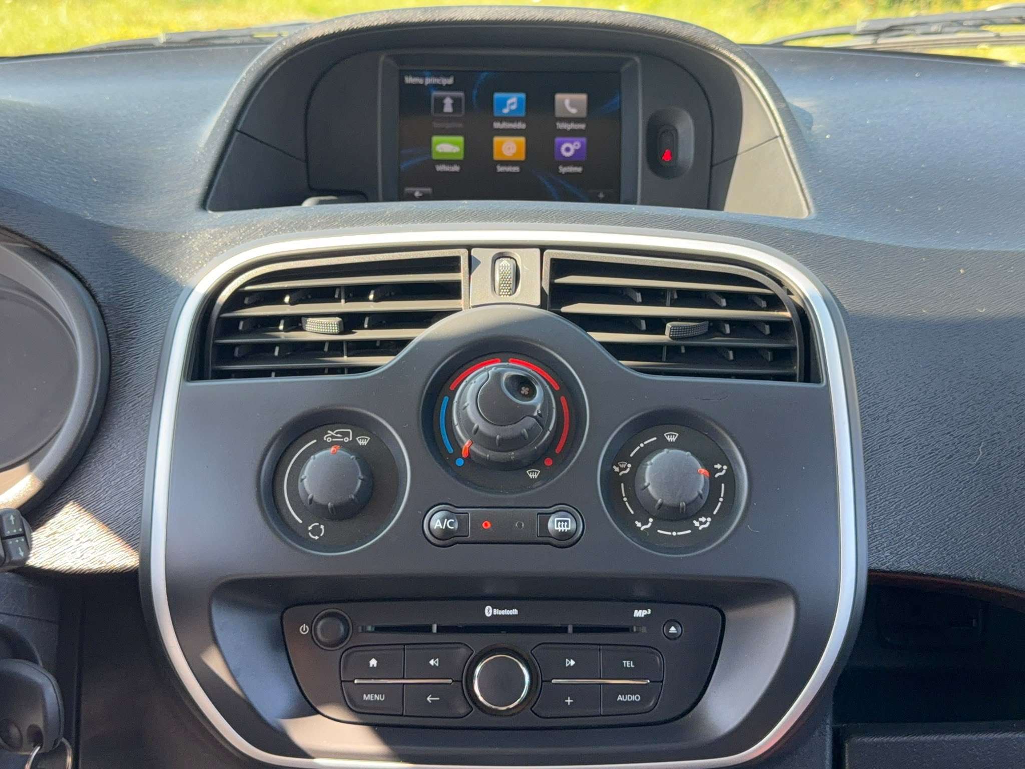 Renault Kangoo 1.5 dCi * GPS * AIRCO * thumbnail