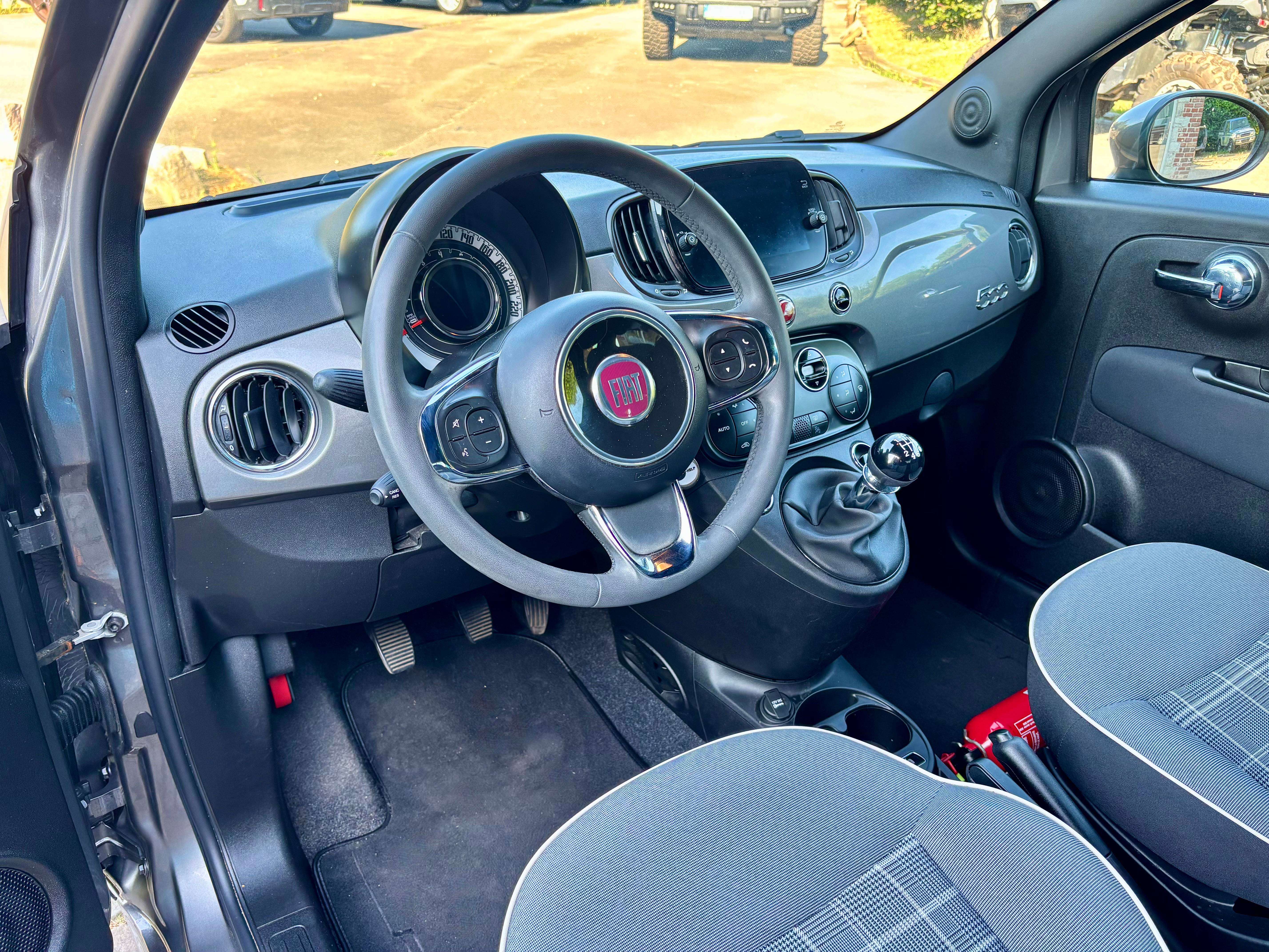 Fiat 500 500 1.0 cc hybrid HEV 17000 km car pass