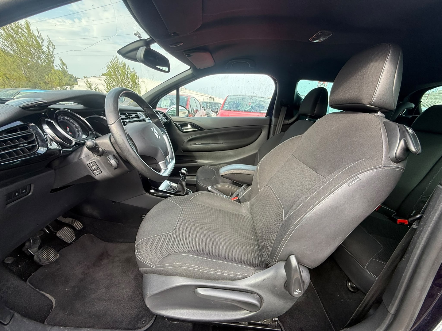 Citroen DS3 1.6 E-HDI90 OPERA BLUE 4CV