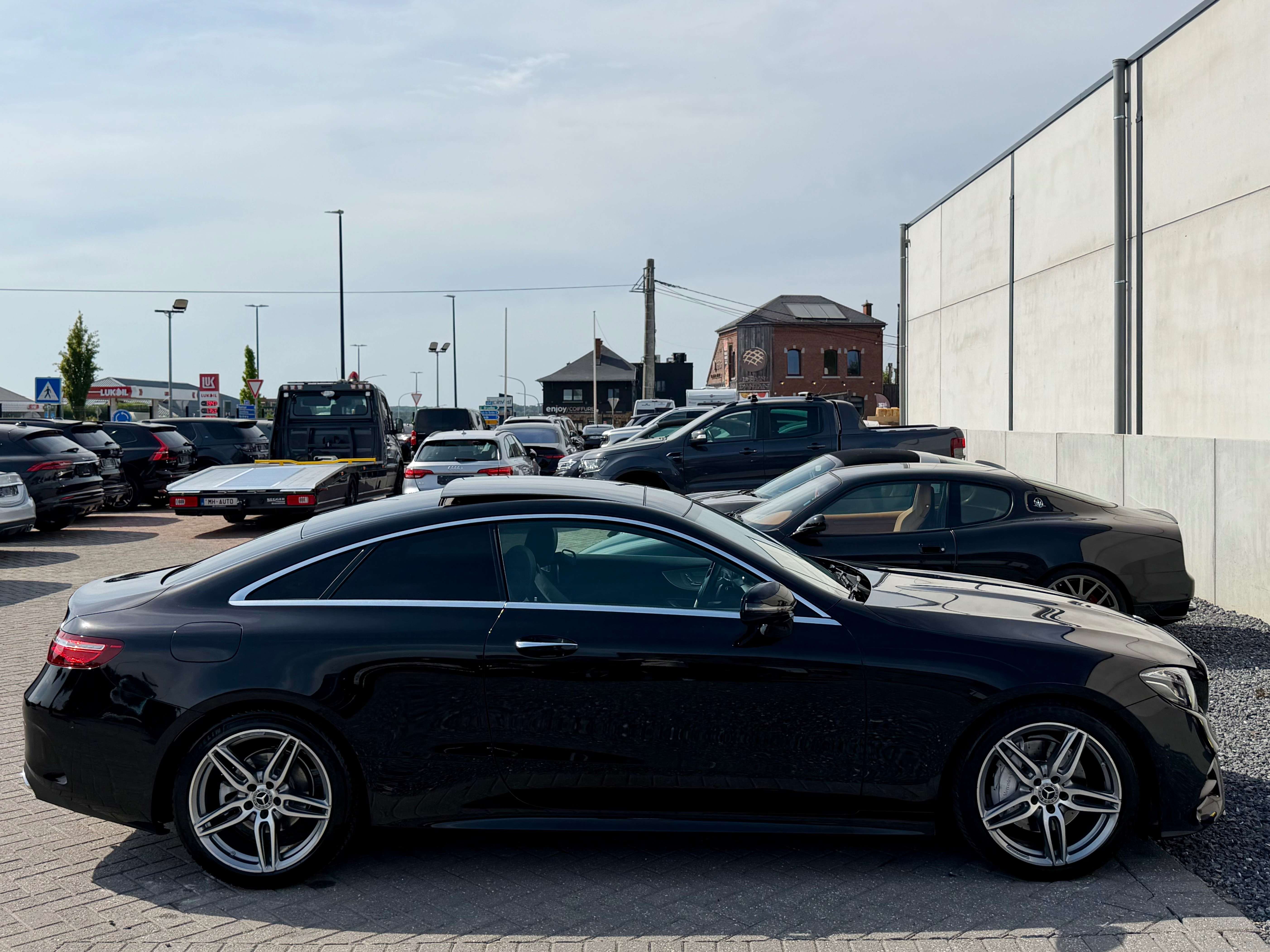 Mercedes-Benz E 220 Coupe Pack AMG
