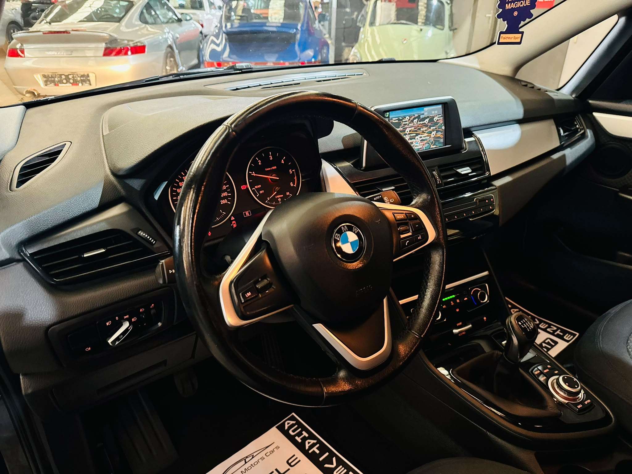 BMW 216 Gran Tourer 216 d GPS Attache remorque J.A