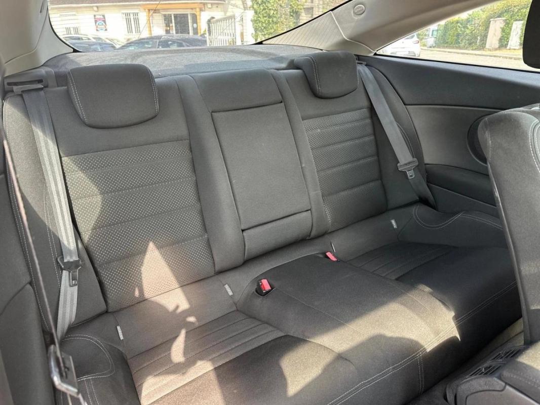 Renault Laguna COUPE 2.0 DCI 150 BLACK EDITION MOTEUR A CHAINE