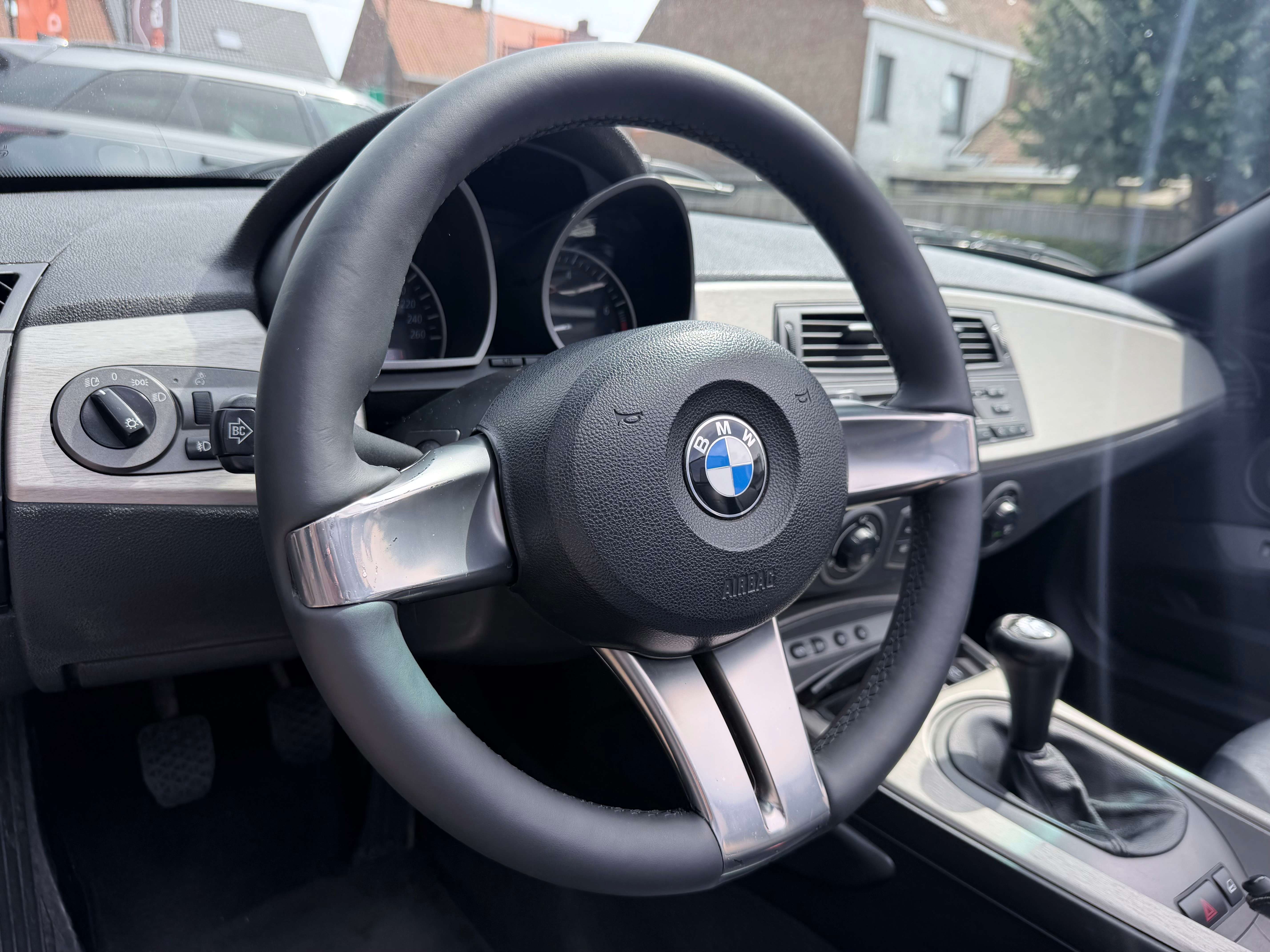 BMW Z4 Z4 2.5i 24v LEDER/XENON/PDC/ZETELVERW./17"M