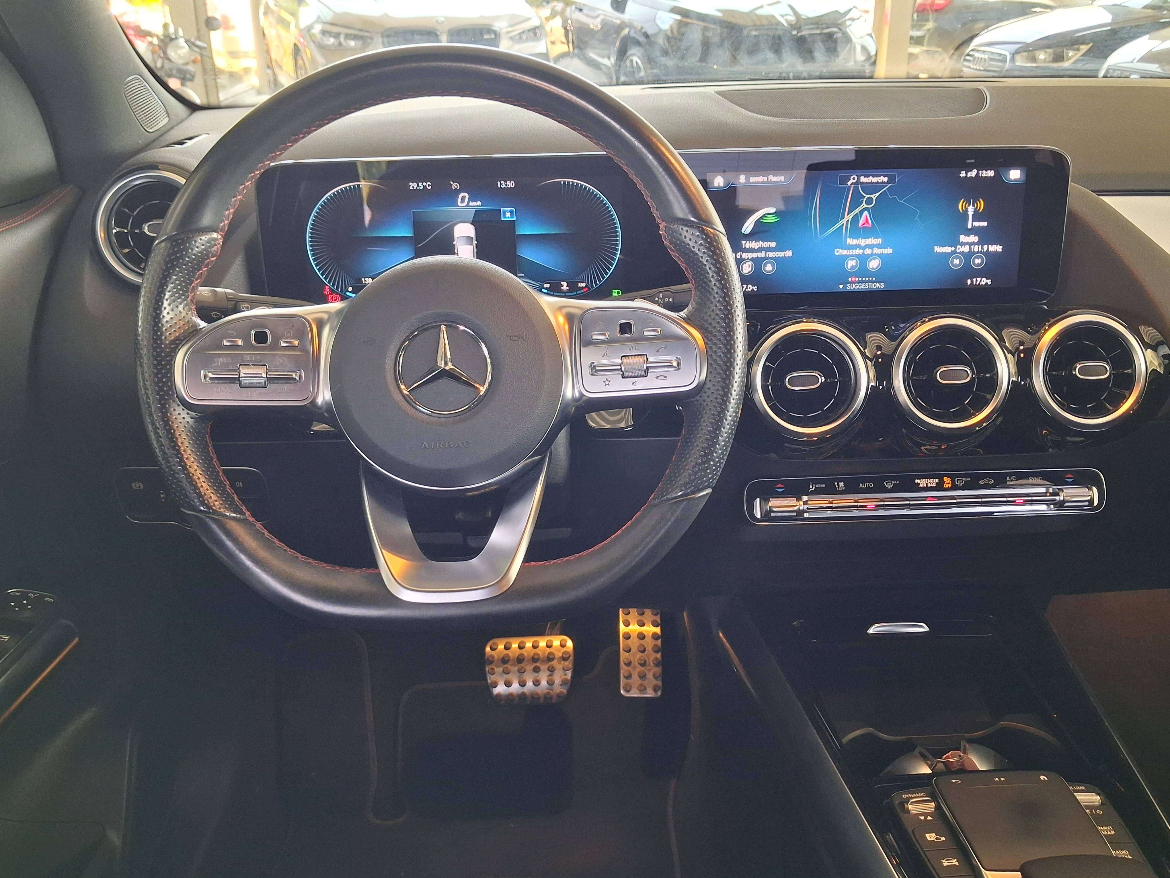 Mercedes-Benz GLA 180 GLA 180 d AMG Line / BOITE AUTO / PACK TRONIC / NAVI / GARANTIE